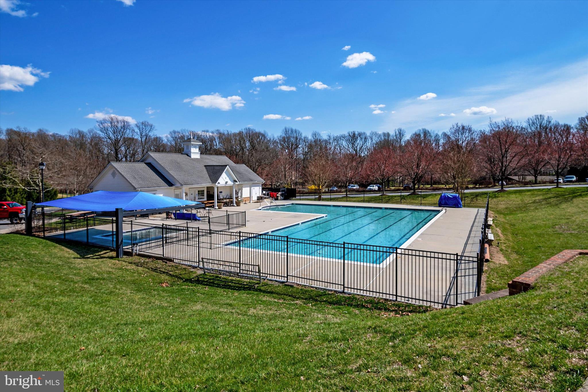 SOUTH RIVER COLONY - Residential