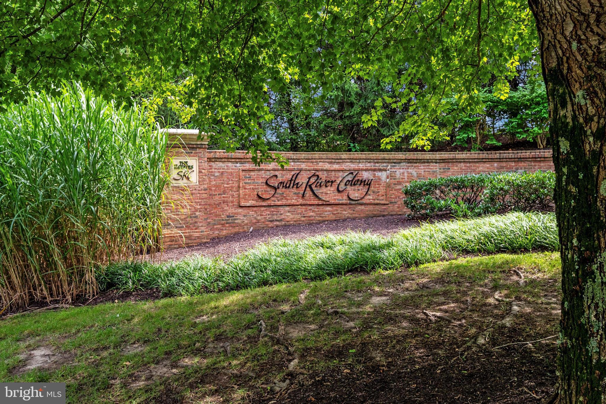 SOUTH RIVER COLONY - Residential