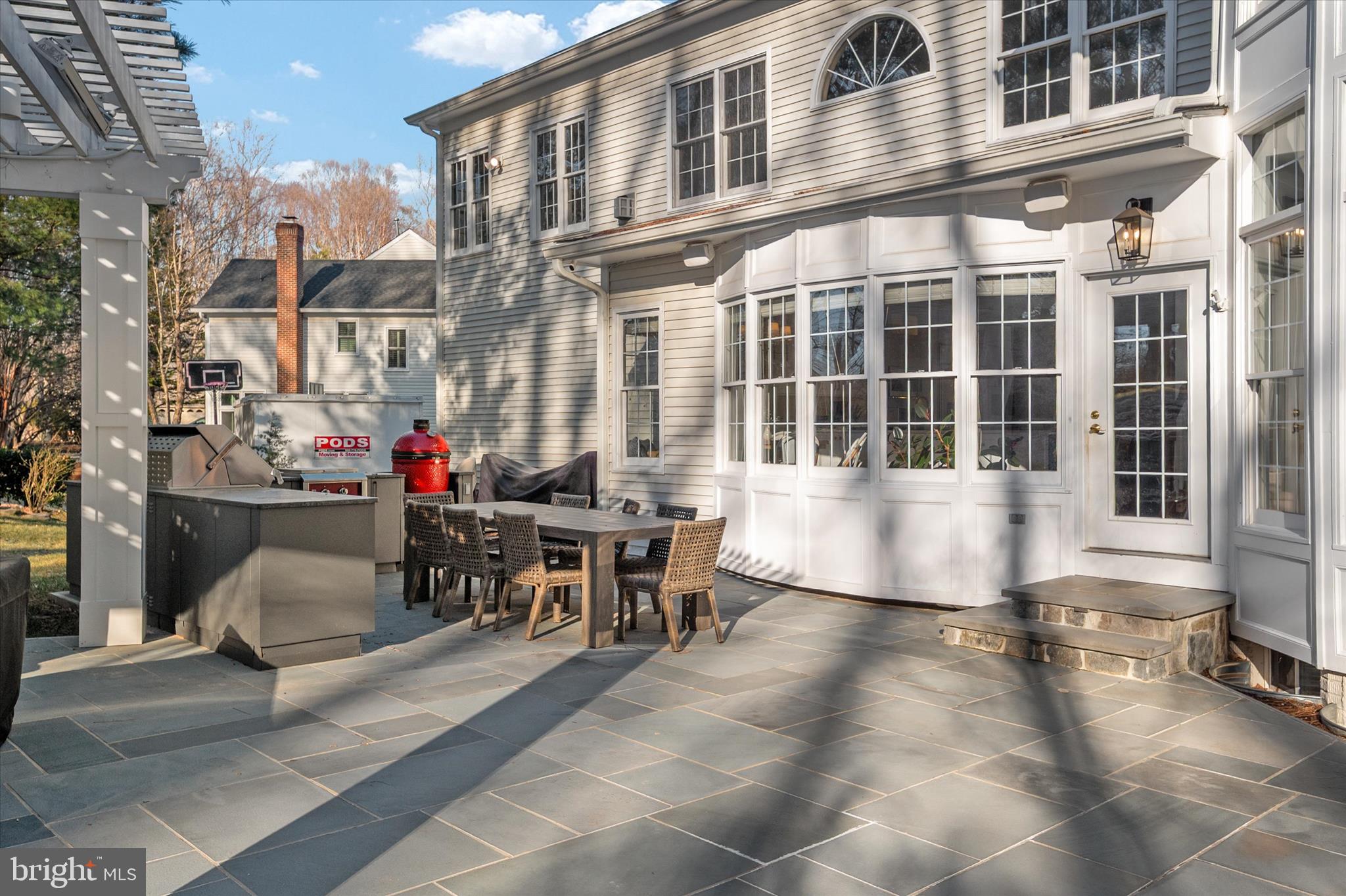 SOUTH RIVER COLONY - Residential