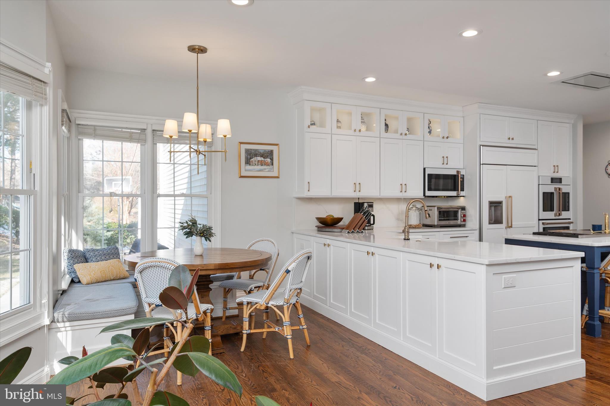 SOUTH RIVER COLONY - Residential