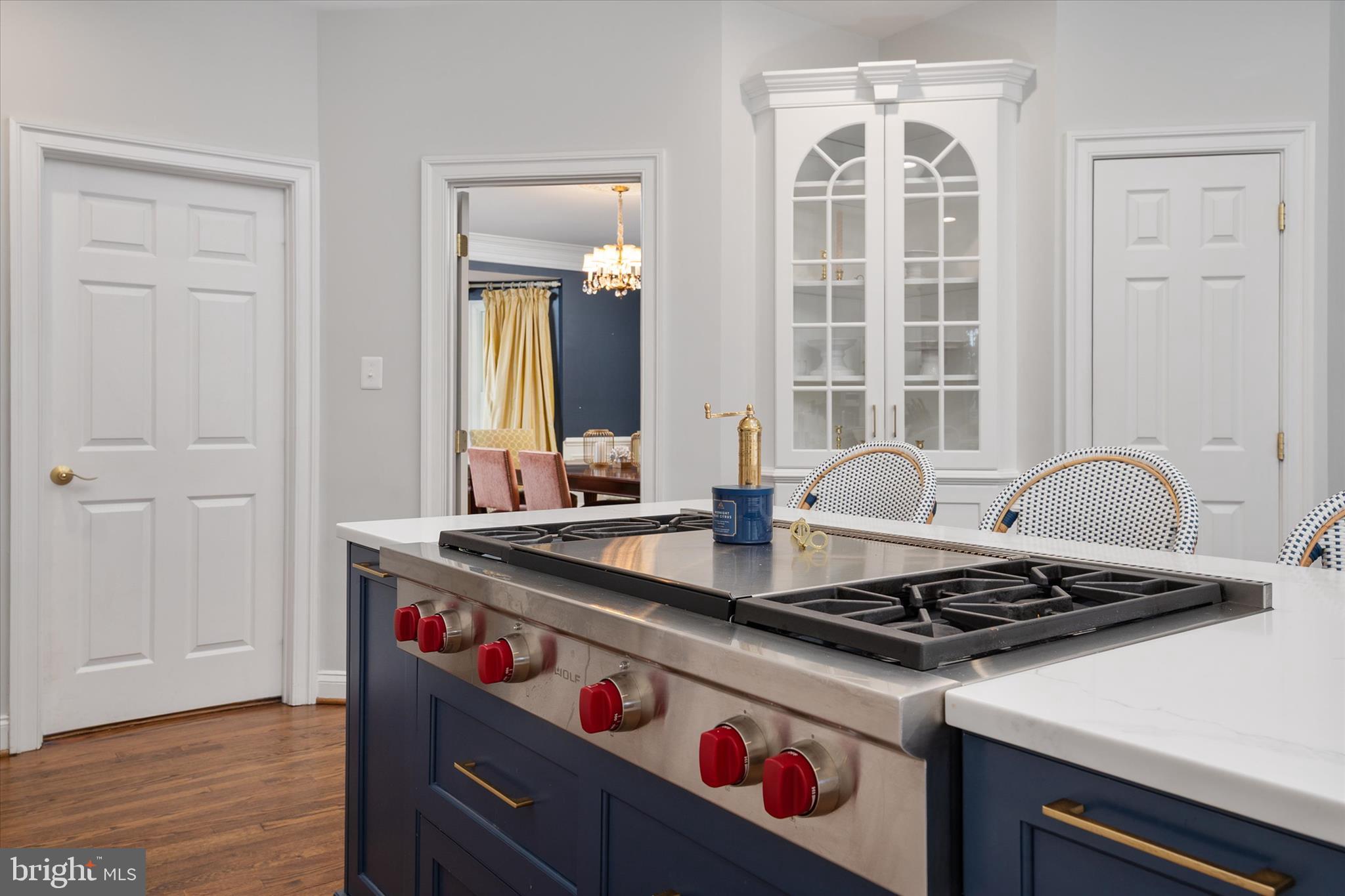 SOUTH RIVER COLONY - Residential