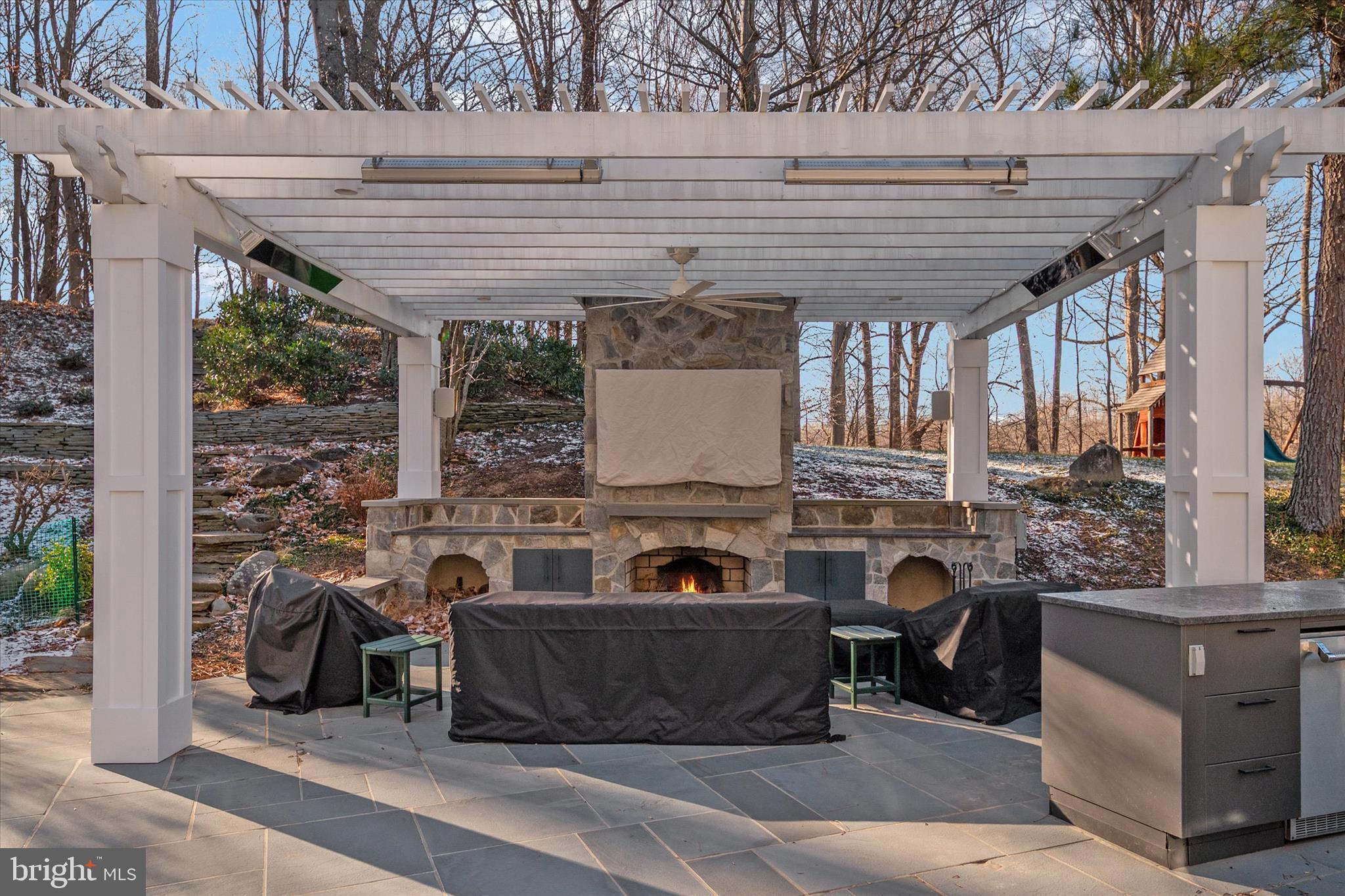 SOUTH RIVER COLONY - Residential