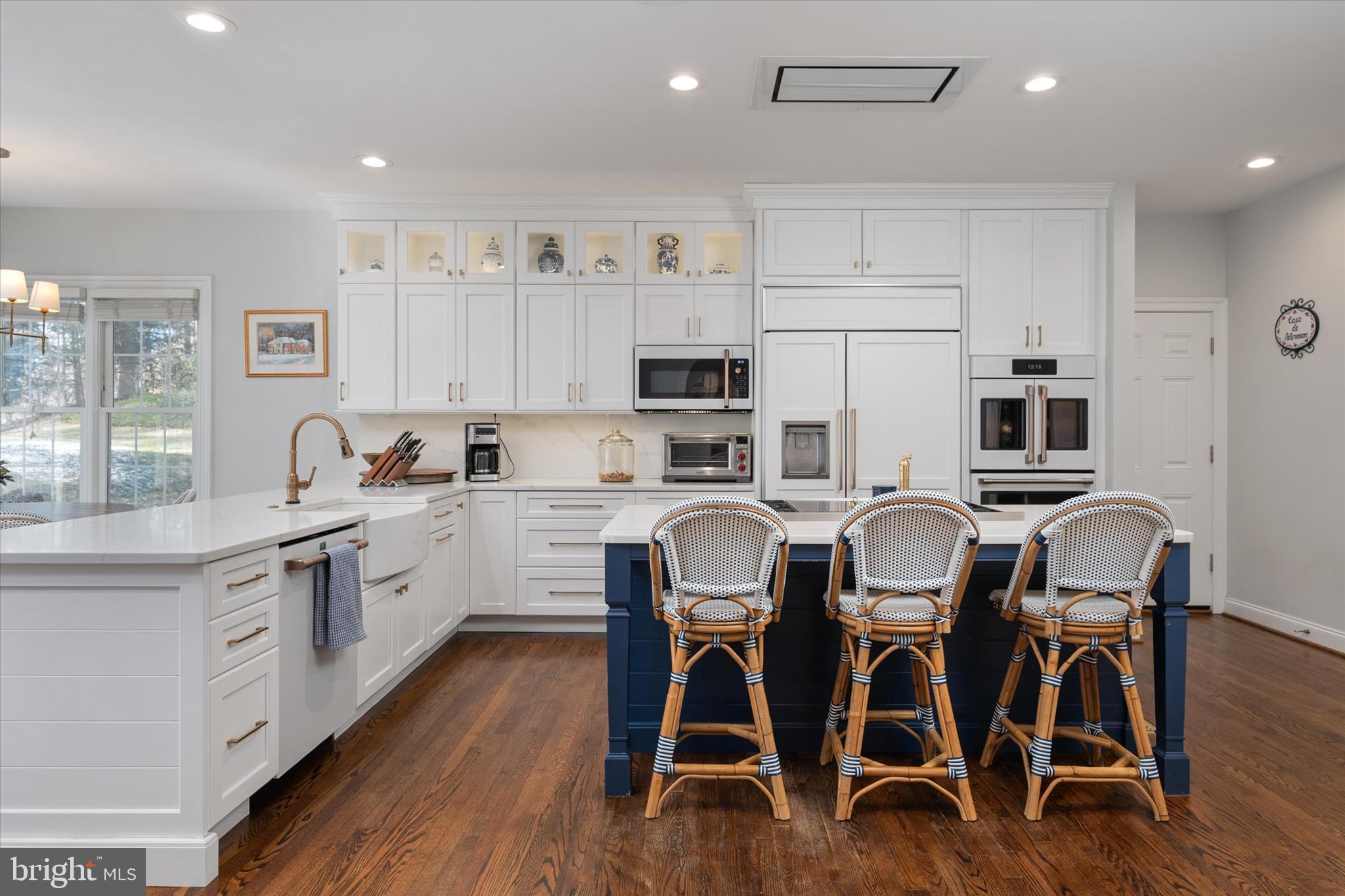 SOUTH RIVER COLONY - Residential