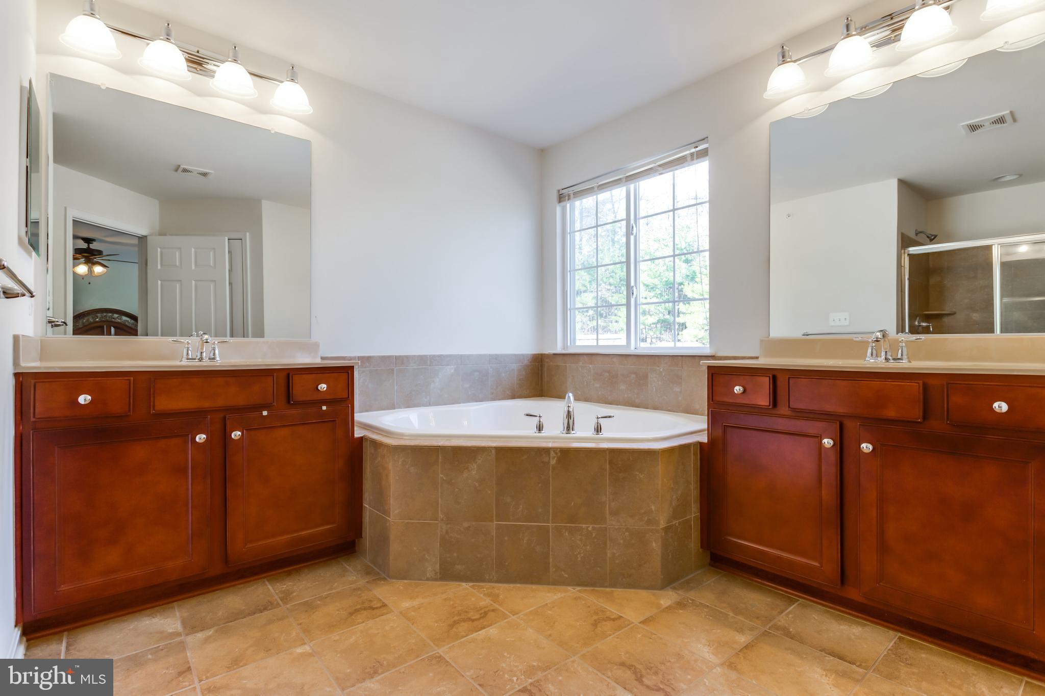 EAGLES POINTE - Residential Lease