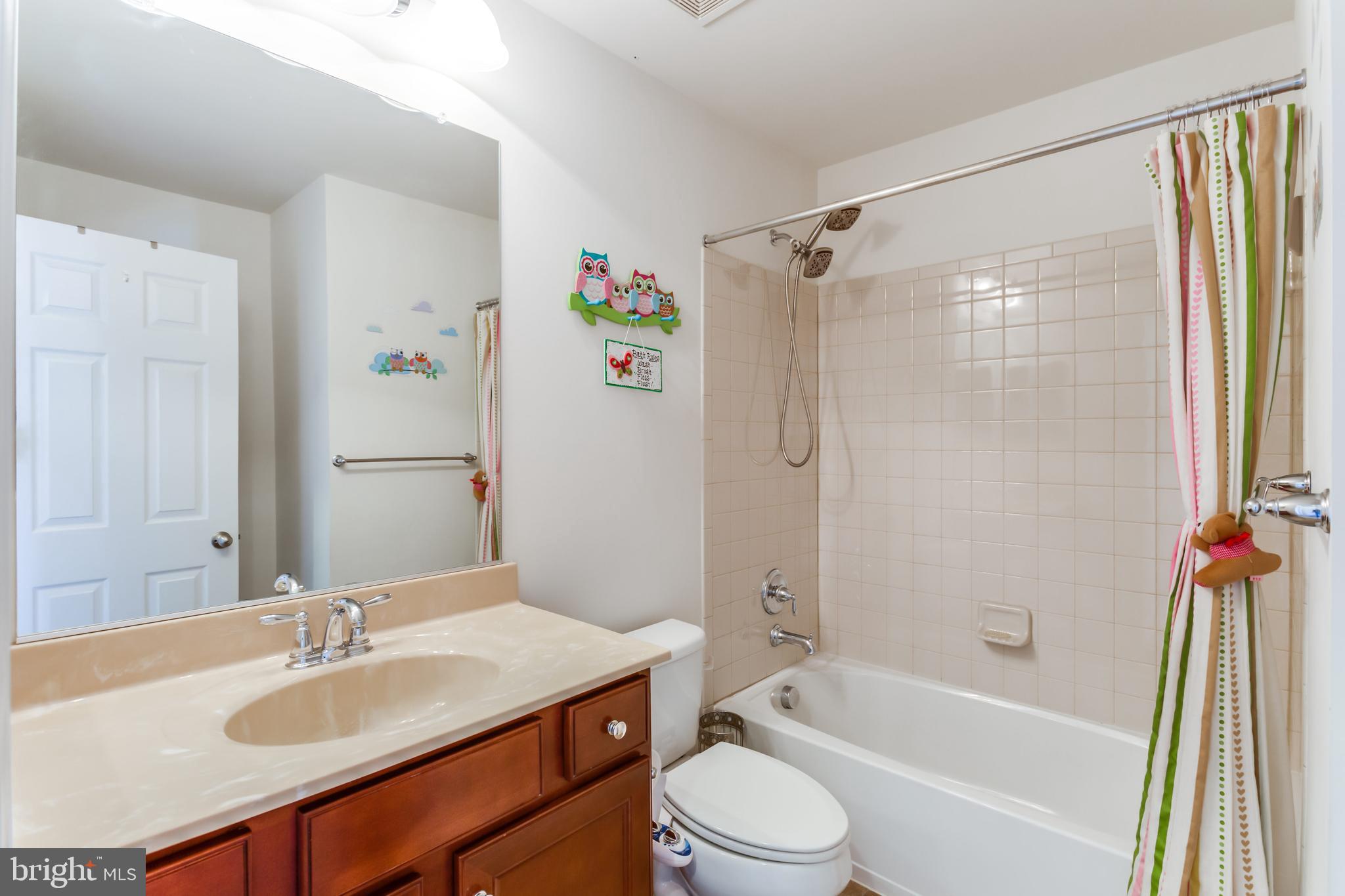 EAGLES POINTE - Residential Lease