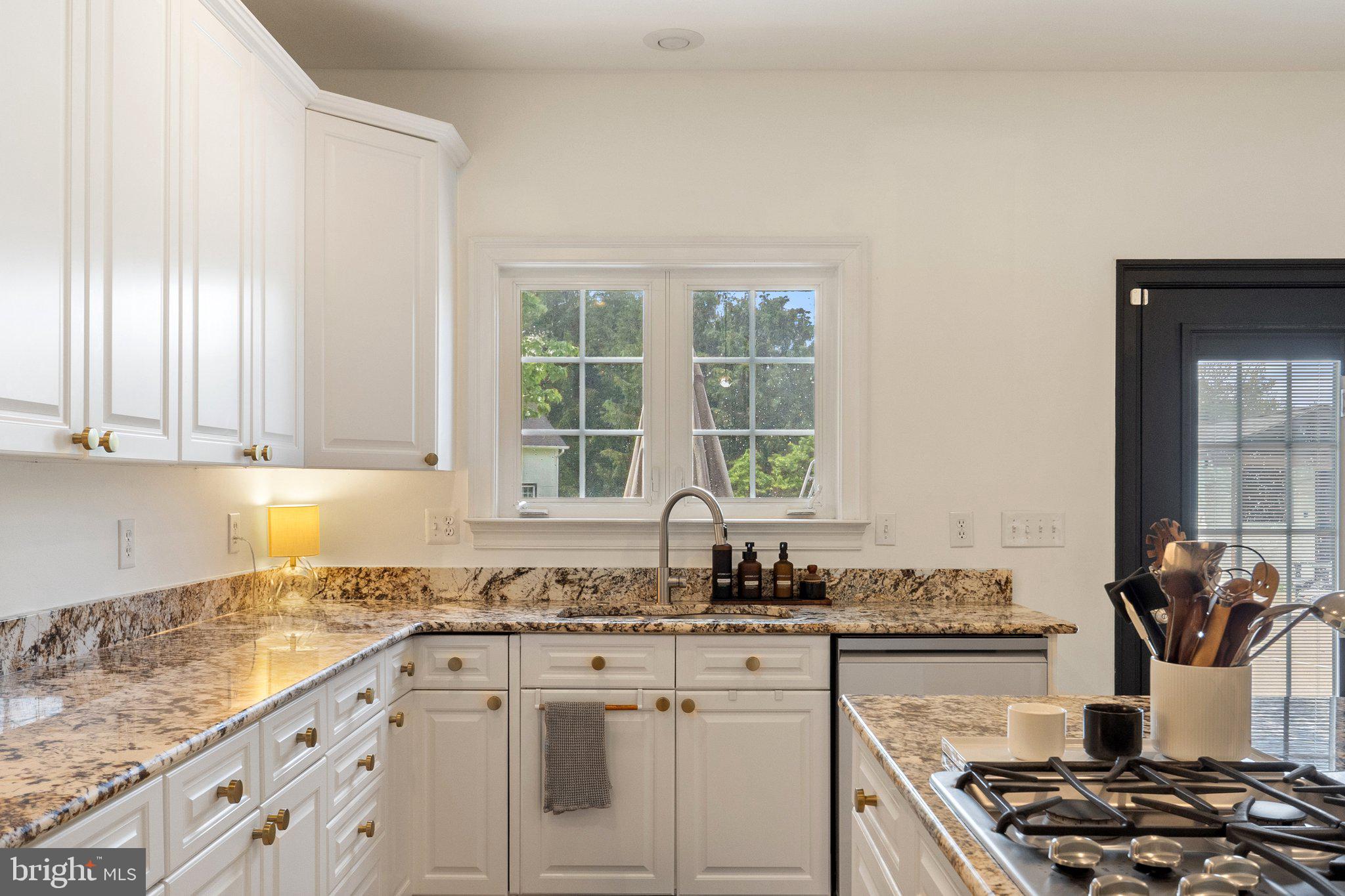 ASHLEY SPRINGS - Residential