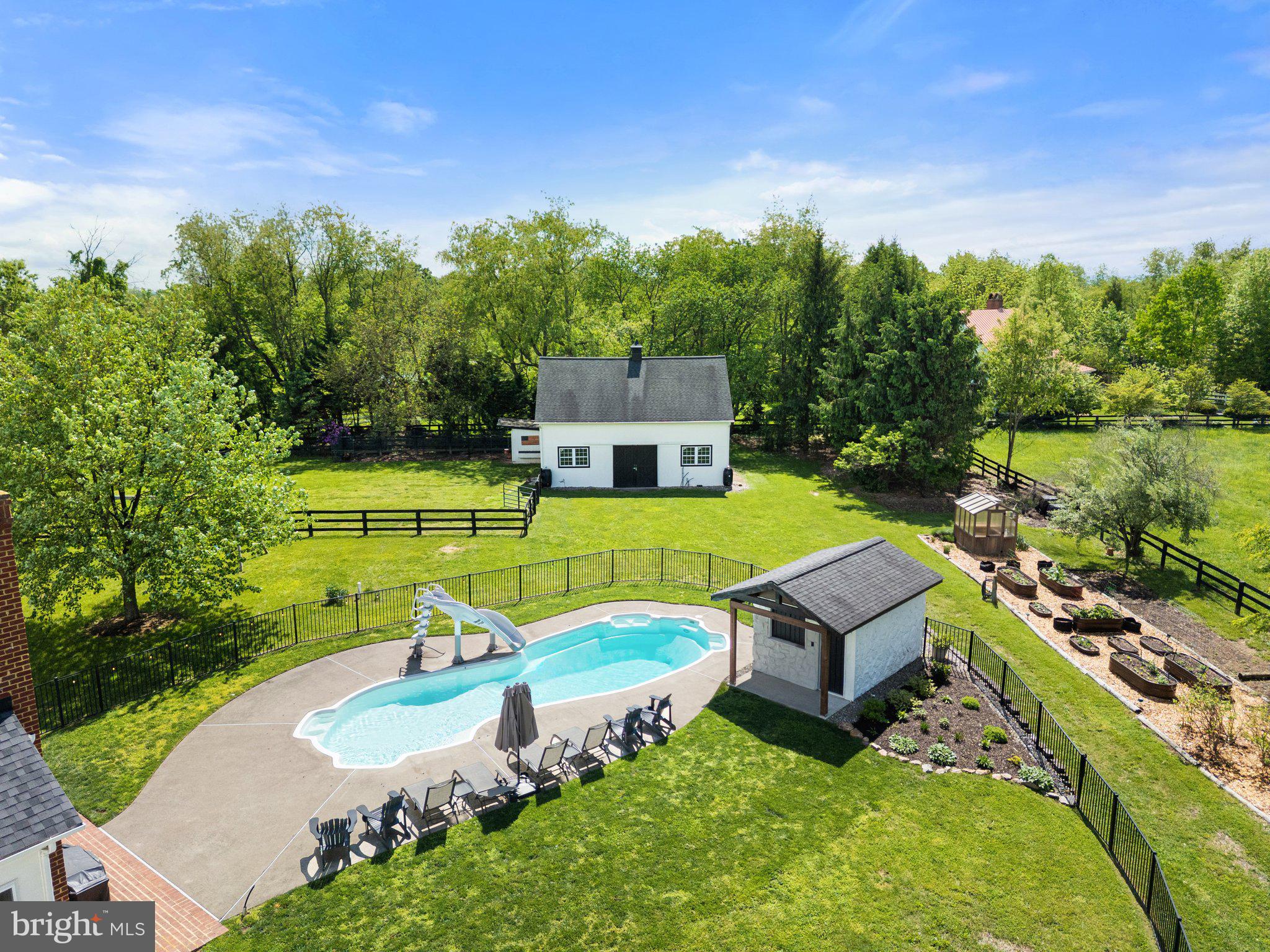 ASHLEY SPRINGS - Residential