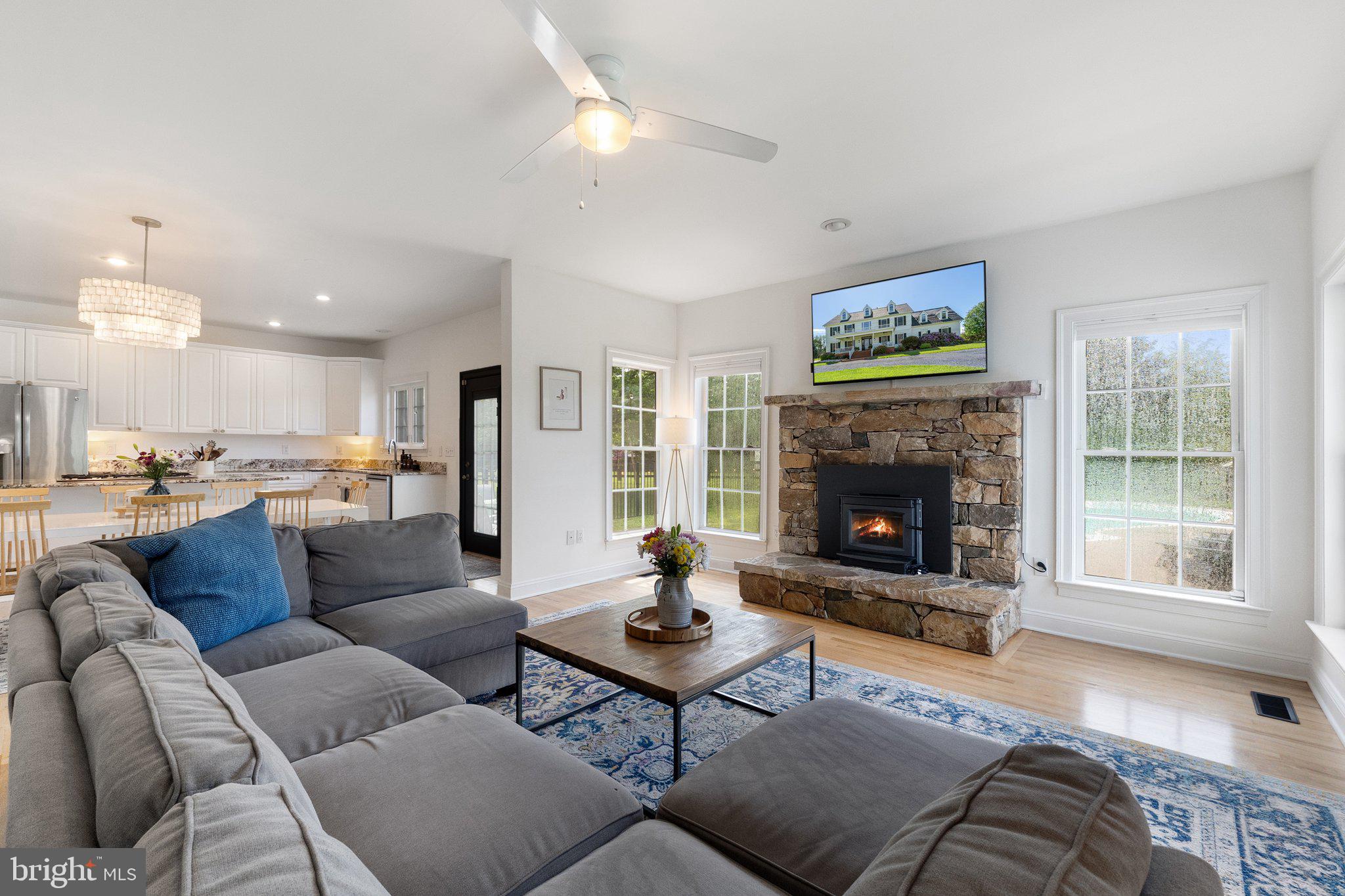 ASHLEY SPRINGS - Residential