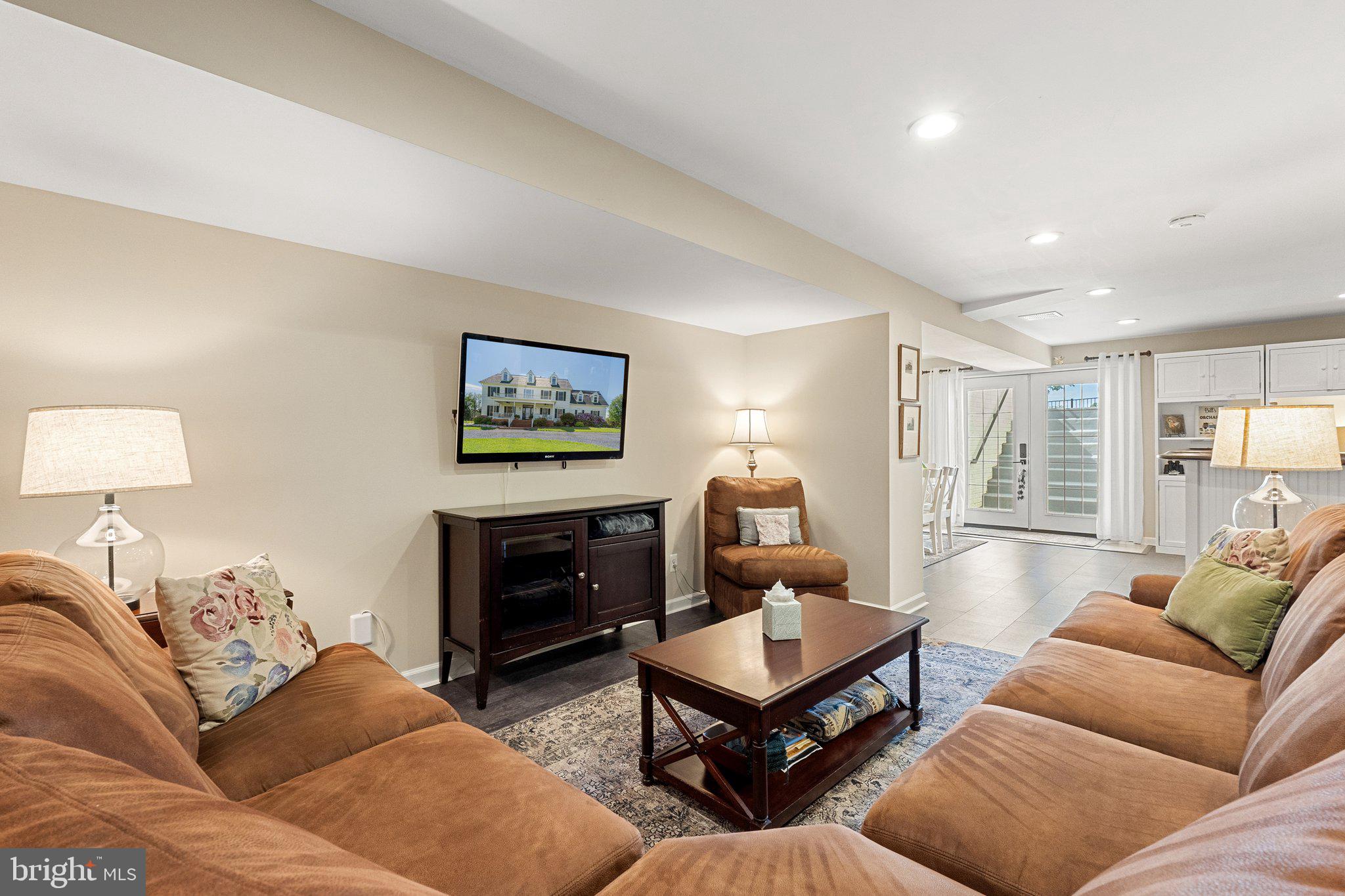 ASHLEY SPRINGS - Residential