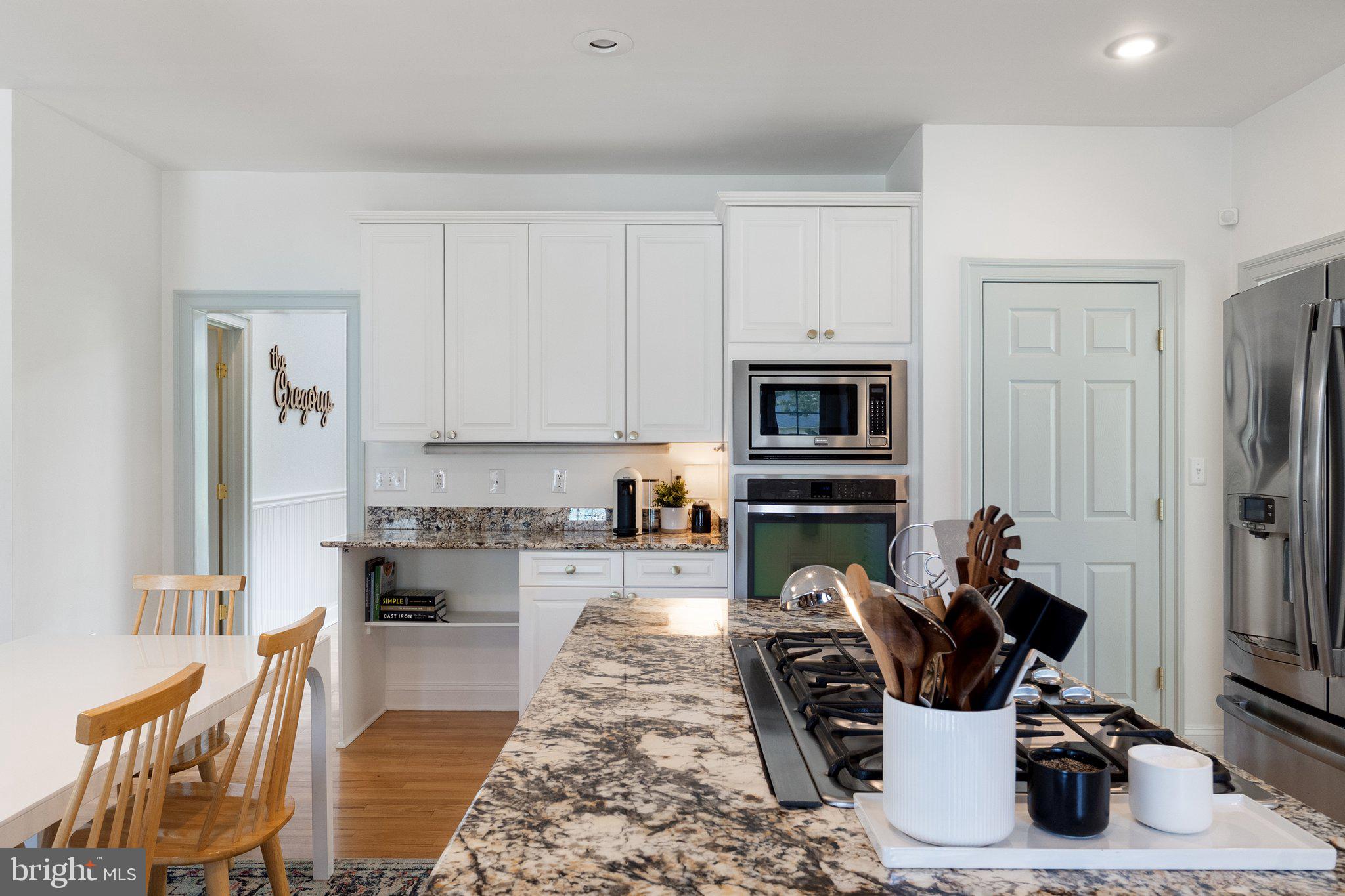 ASHLEY SPRINGS - Residential