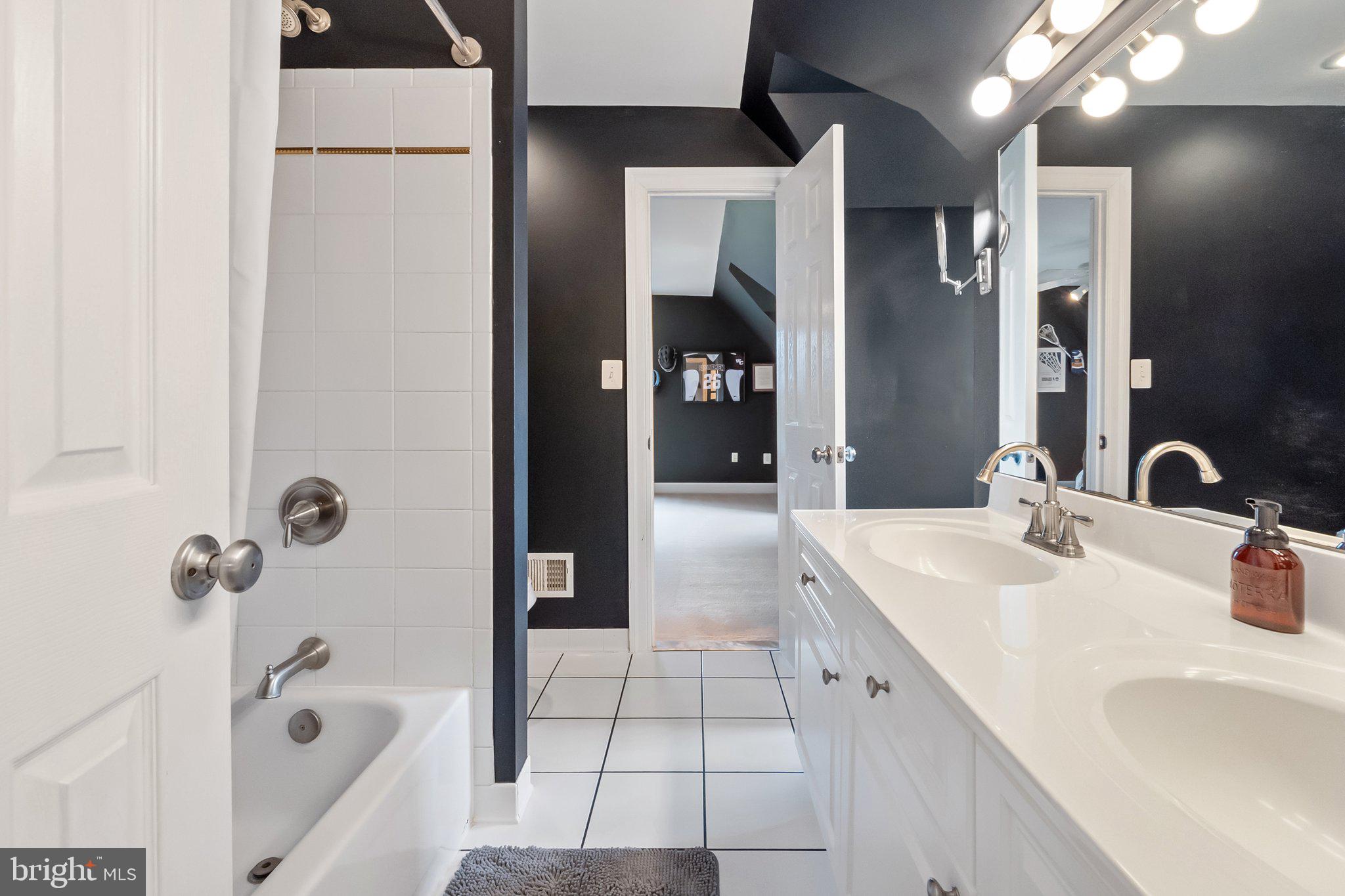 ASHLEY SPRINGS - Residential