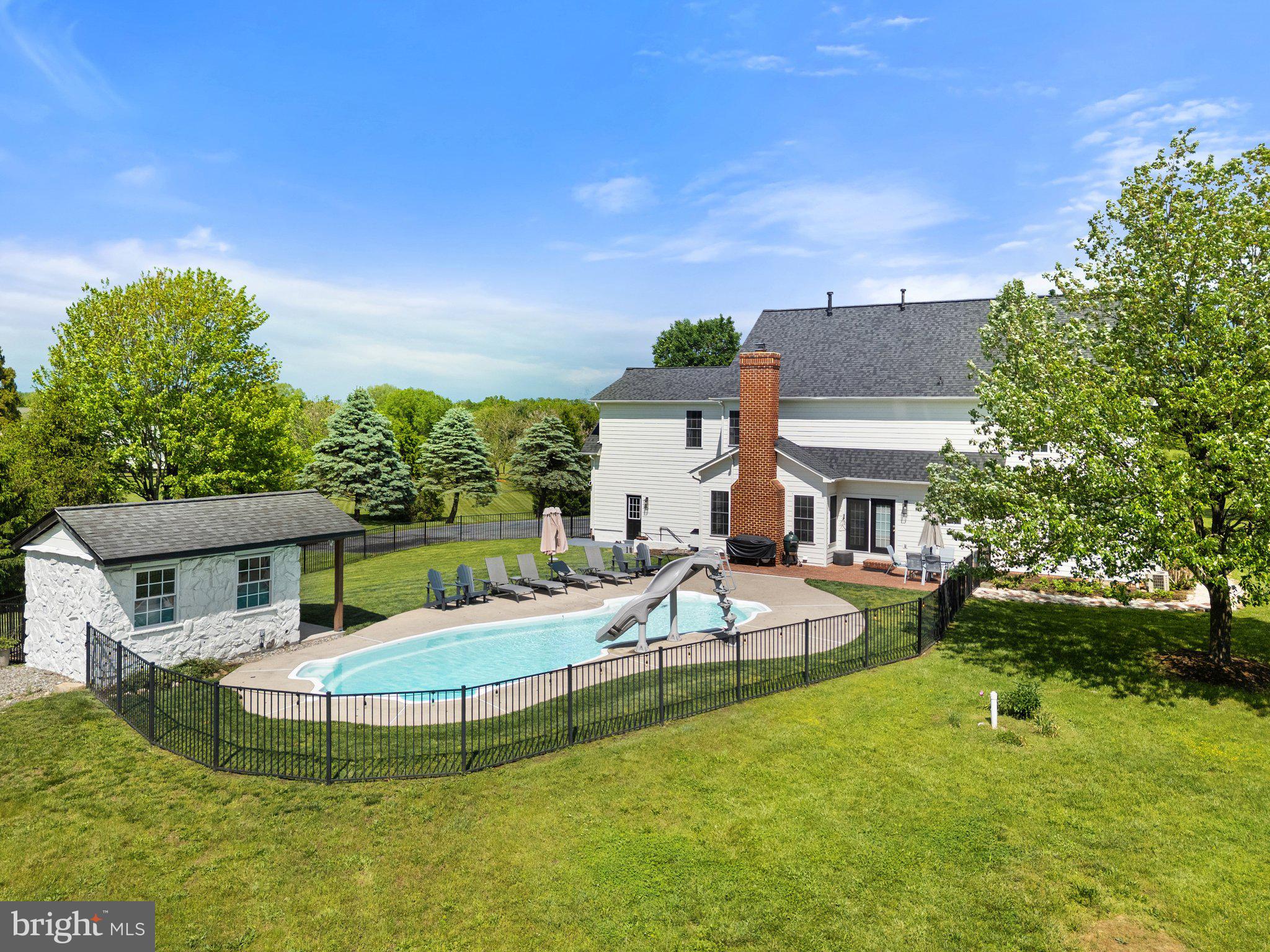 ASHLEY SPRINGS - Residential