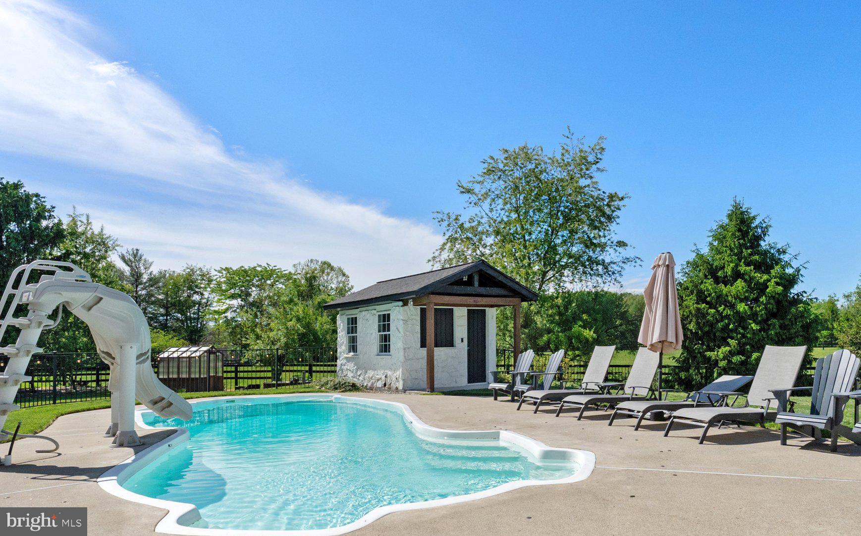 ASHLEY SPRINGS - Residential