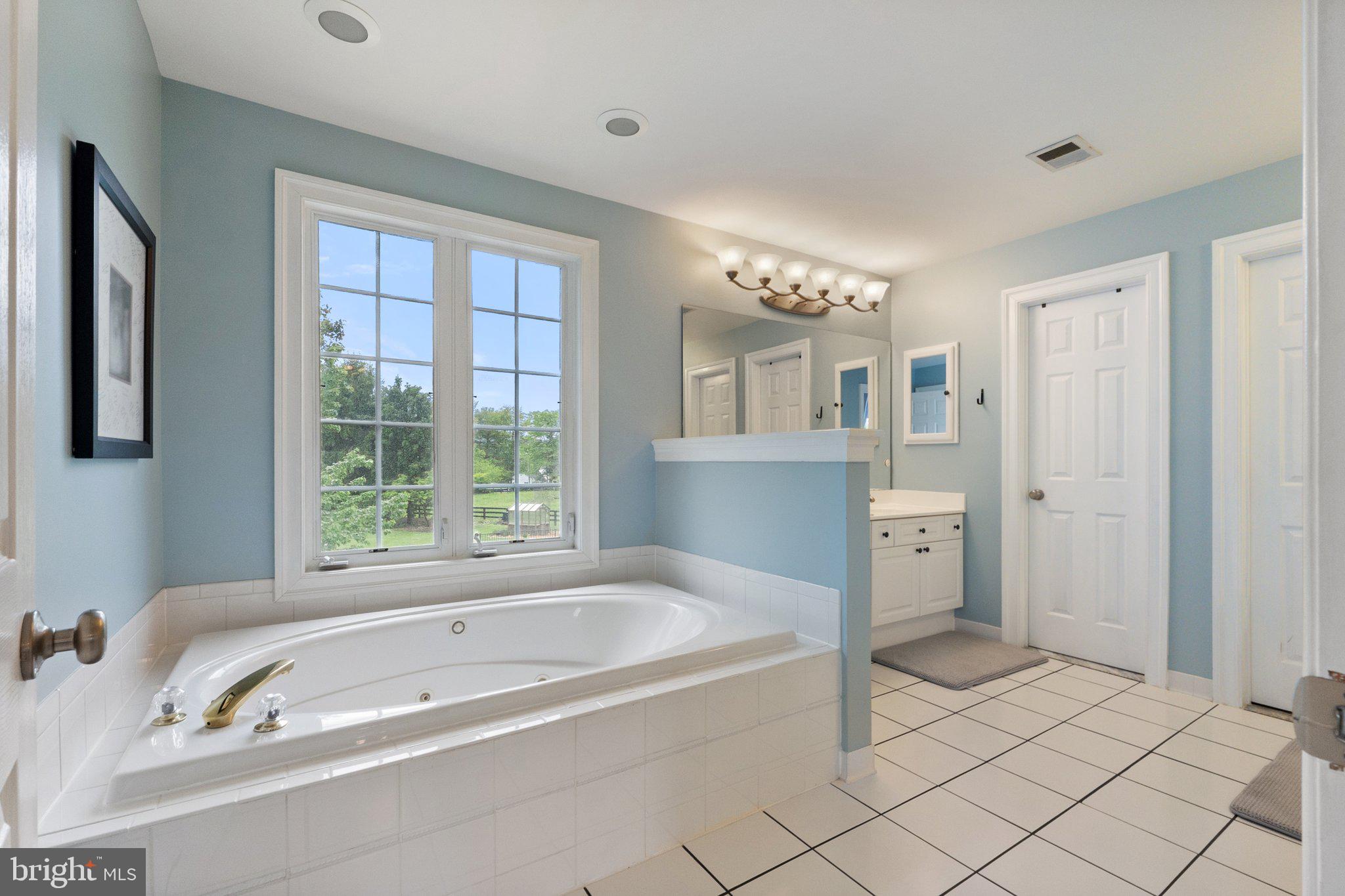 ASHLEY SPRINGS - Residential