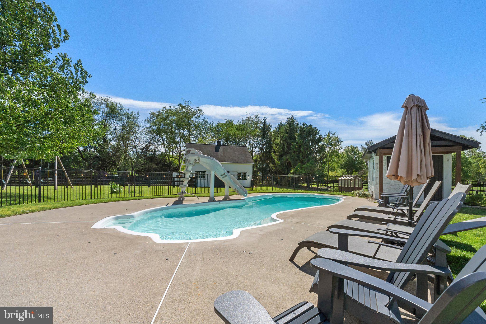 ASHLEY SPRINGS - Residential