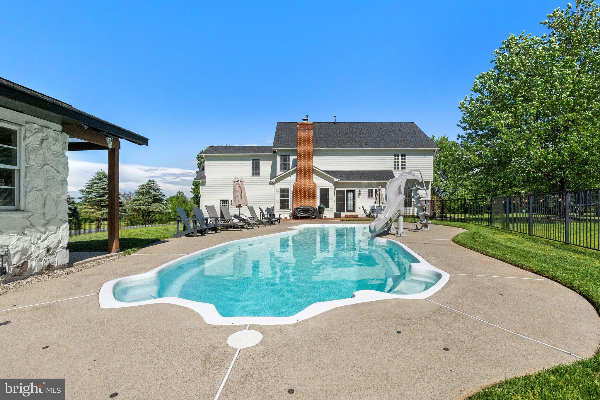 ASHLEY SPRINGS - Residential