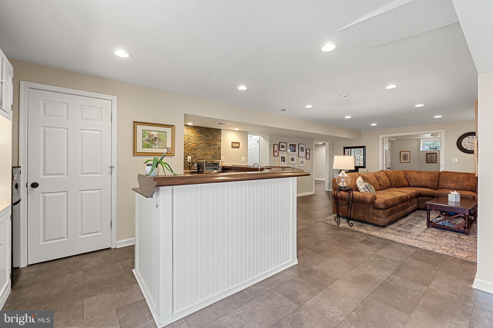 ASHLEY SPRINGS - Residential