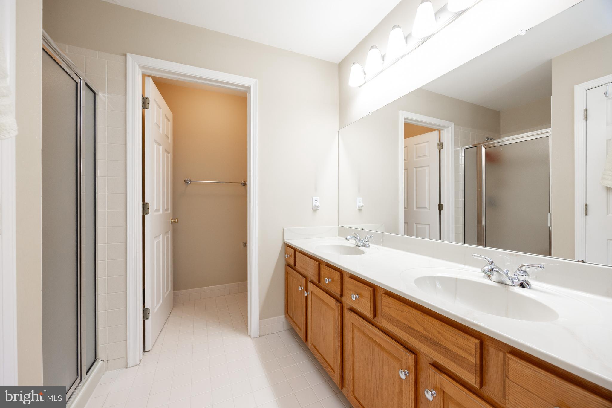 WILLIAMSBURG - Residential