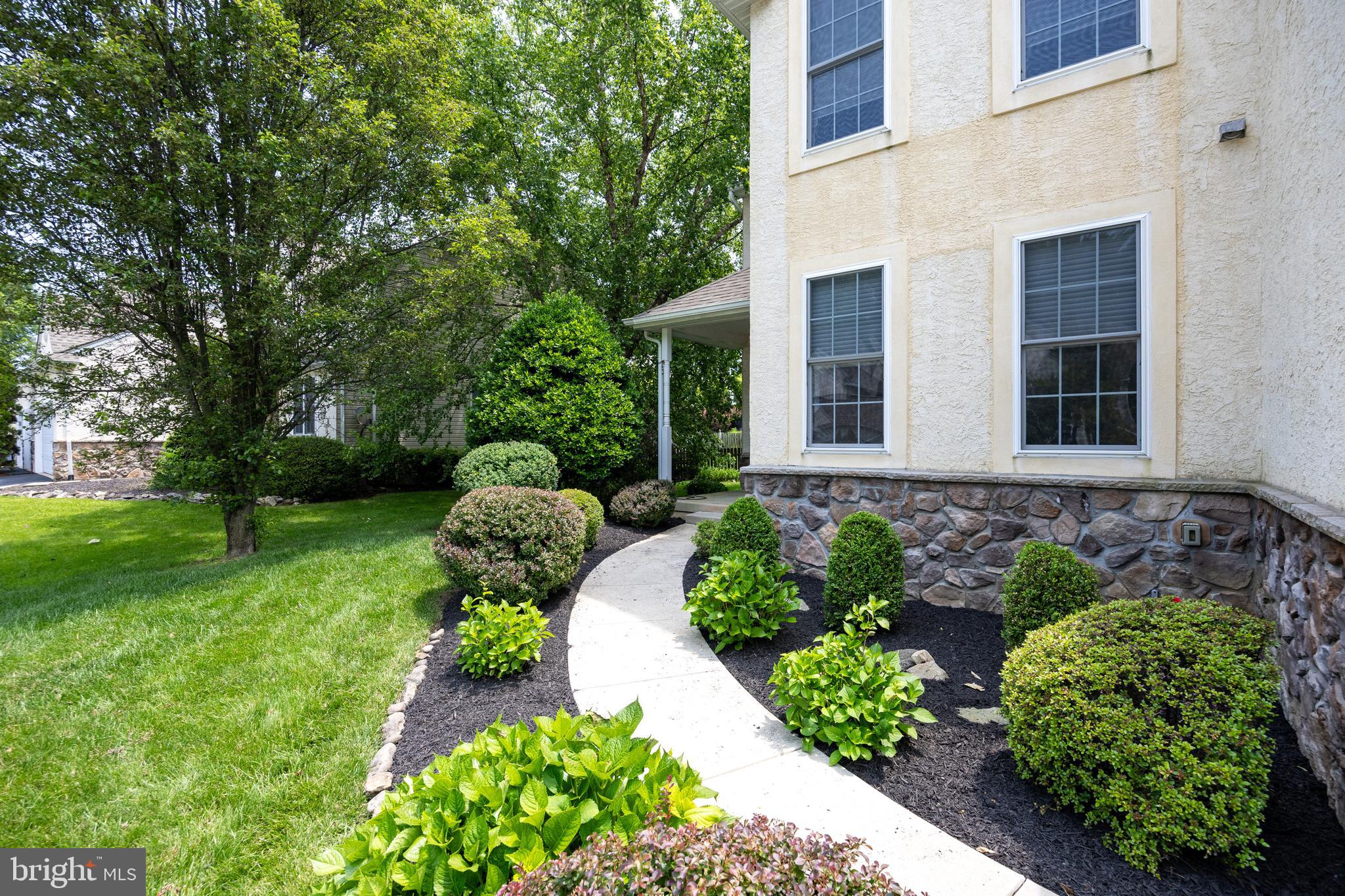WILLIAMSBURG - Residential