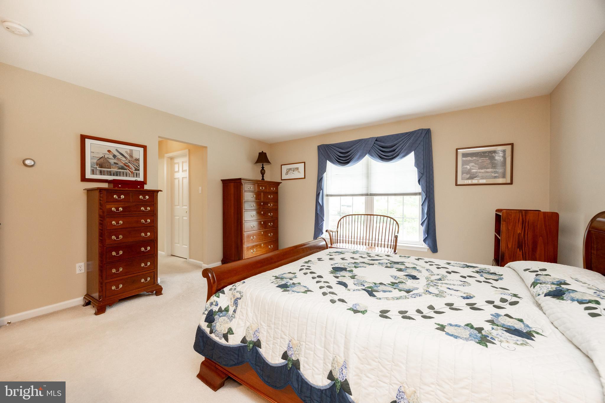 WILLIAMSBURG - Residential