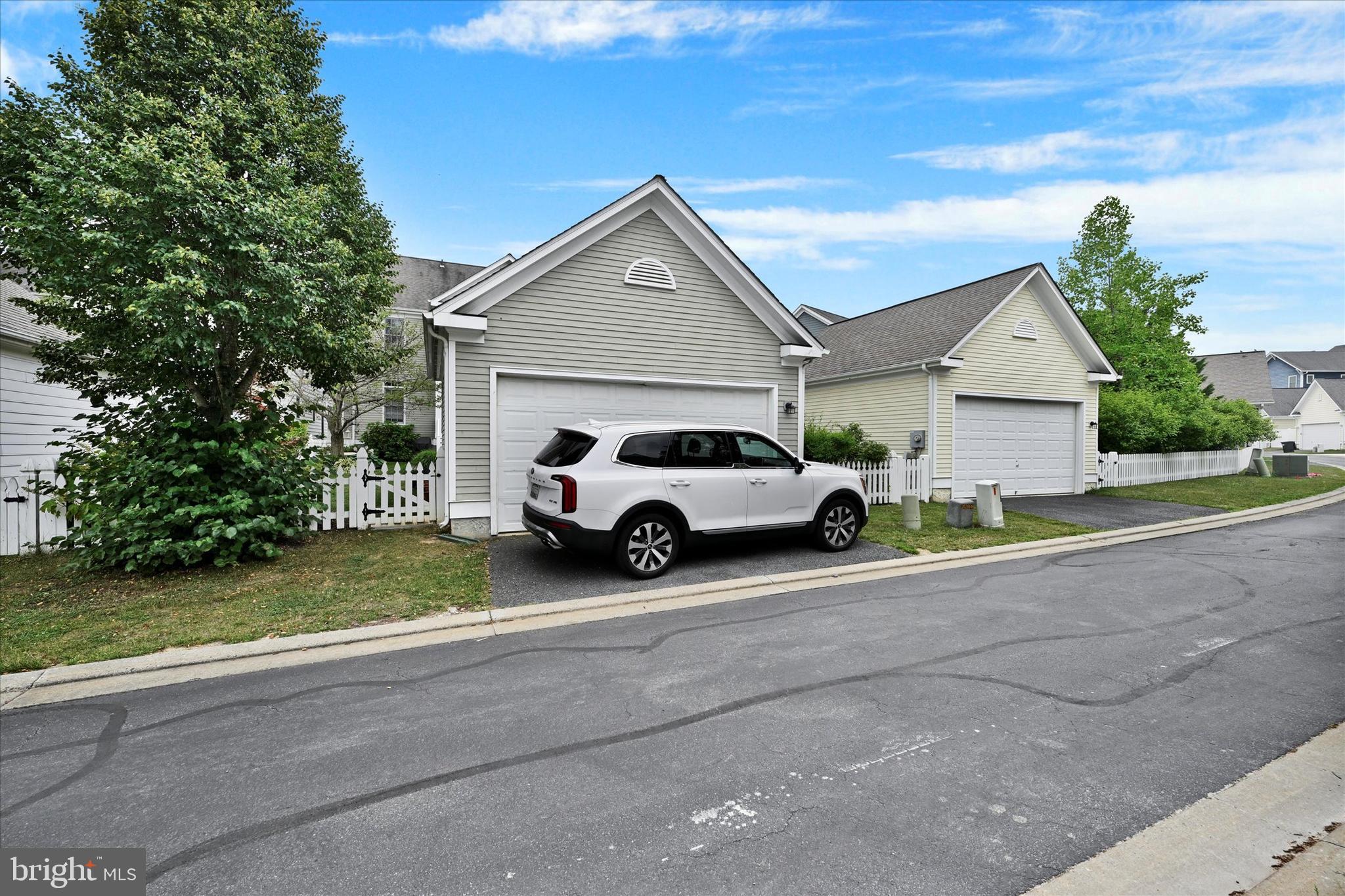 VILLAGES OF URBANA - Residential