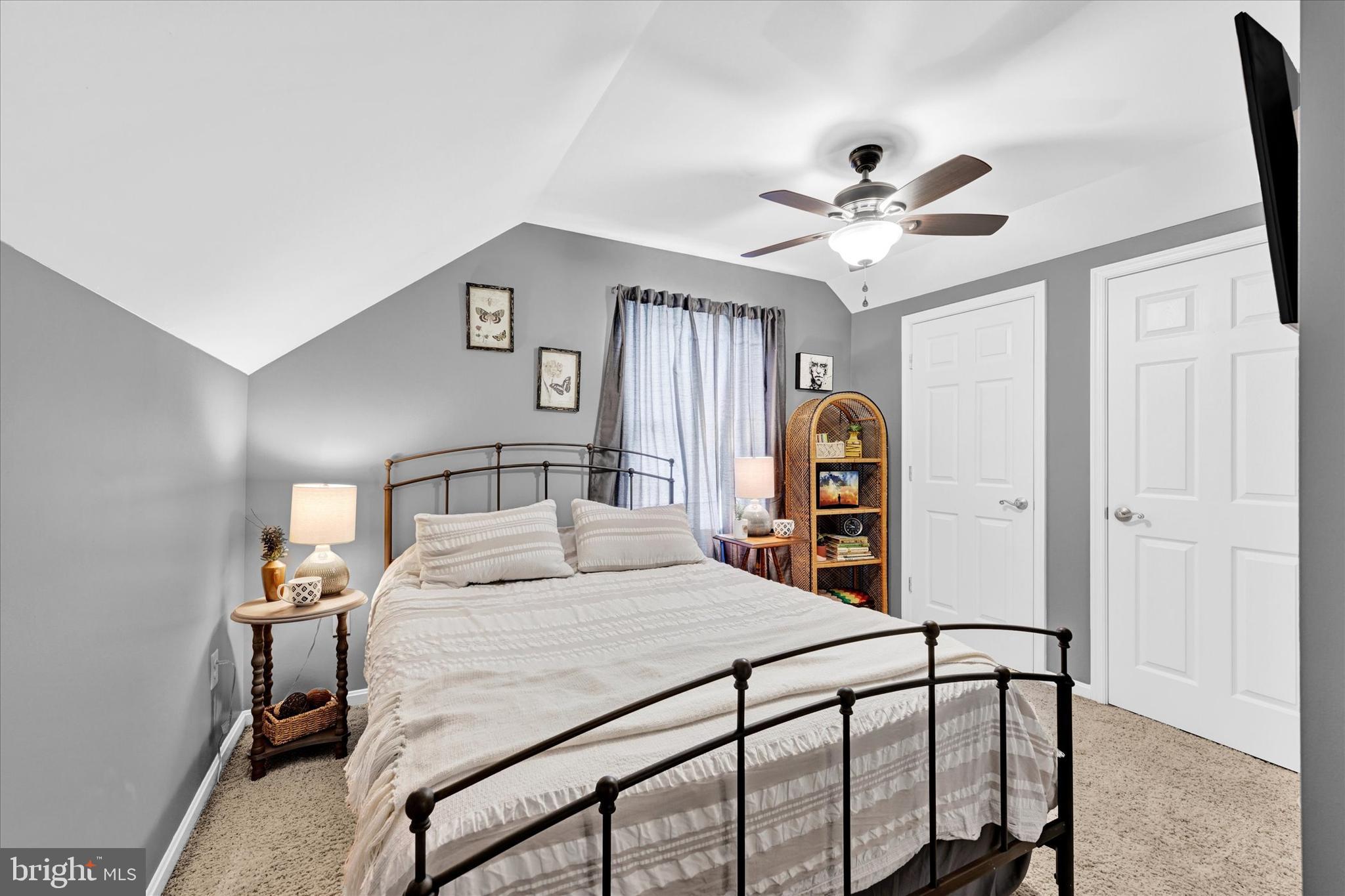 VILLAGES OF URBANA - Residential