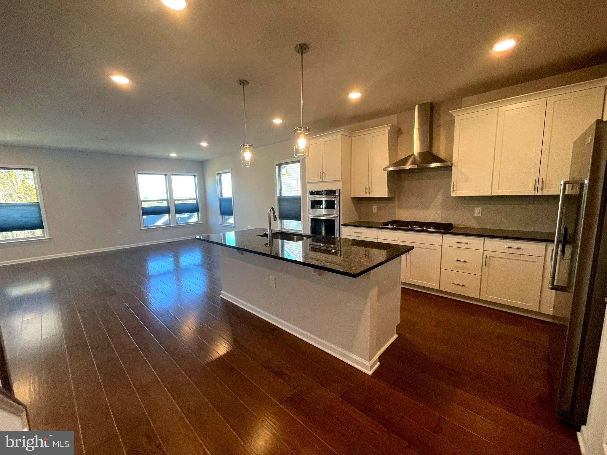 MONTEBELLO - Residential Lease