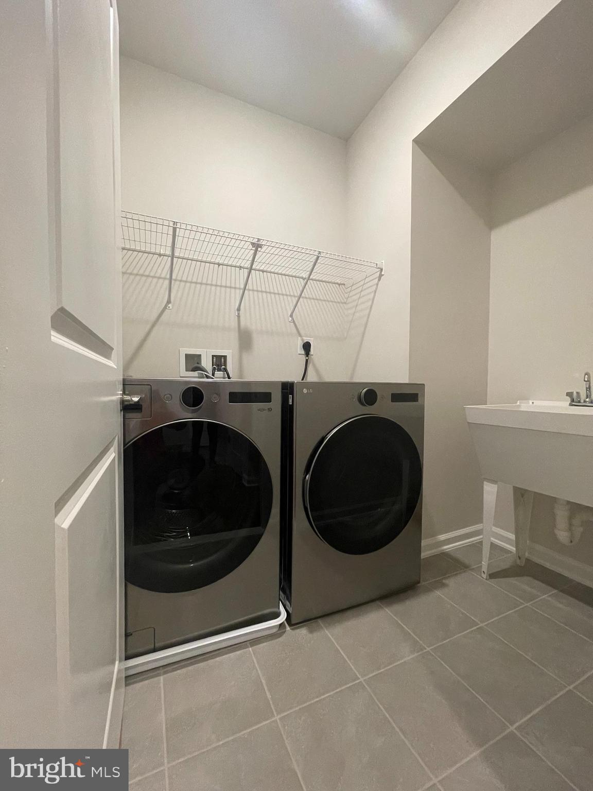 MONTEBELLO - Residential Lease