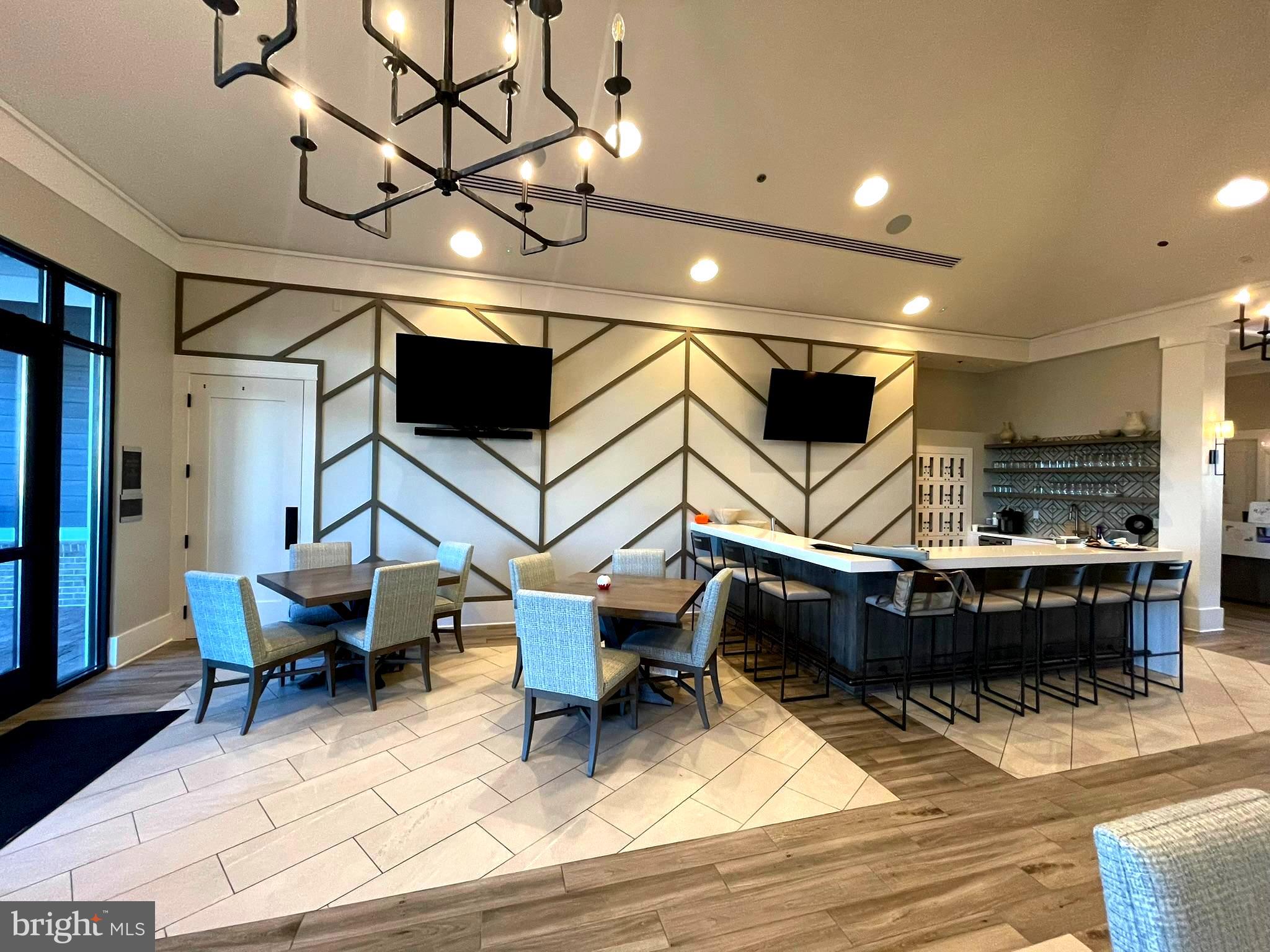 MONTEBELLO - Residential Lease