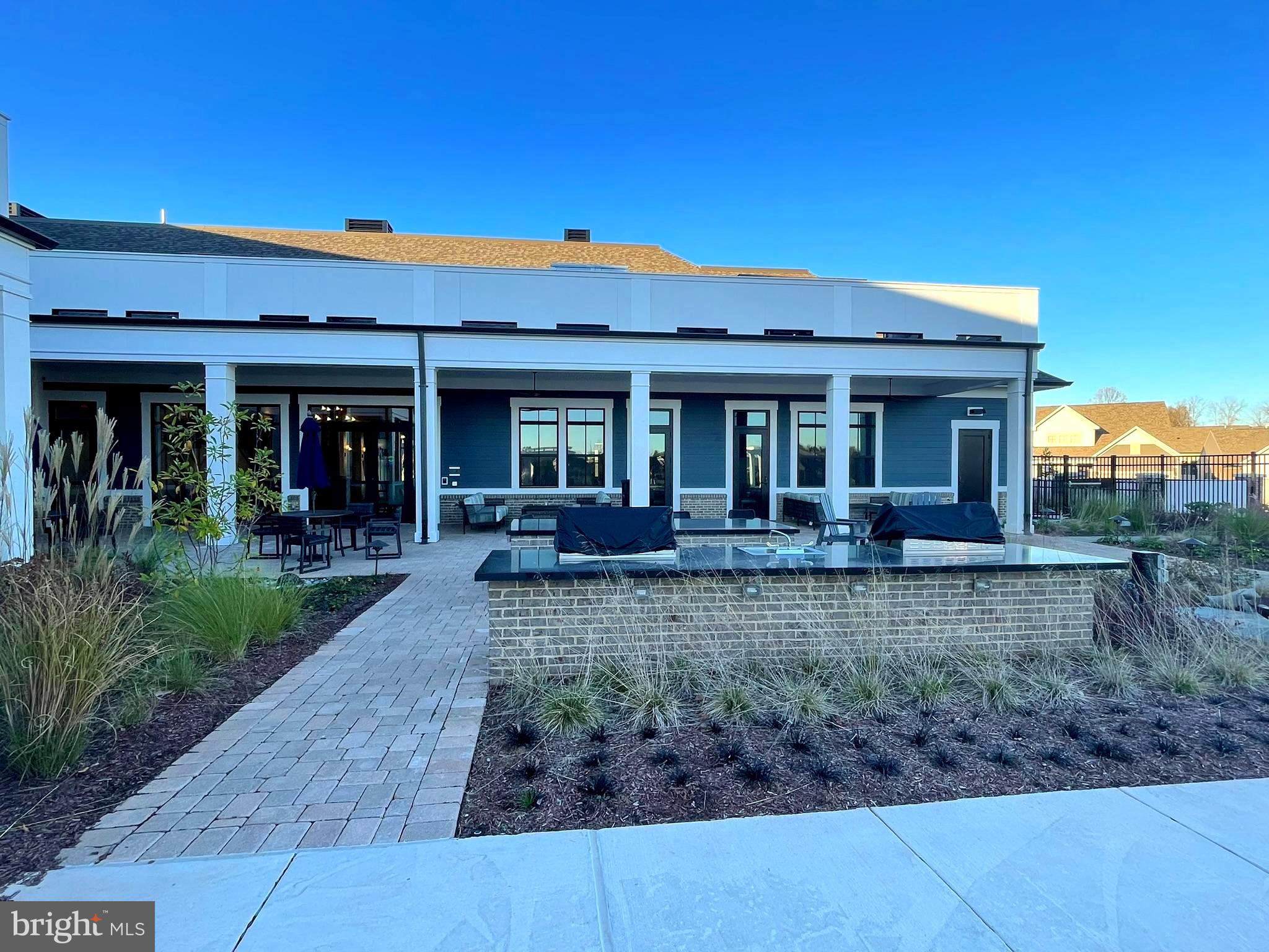 MONTEBELLO - Residential Lease