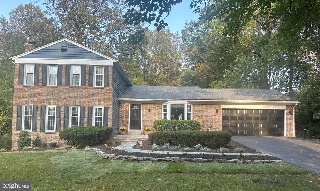 Photo of 3119 Cobb Hill Lane, OAKTON, VA 22124 (MLS # VAFX2274298)