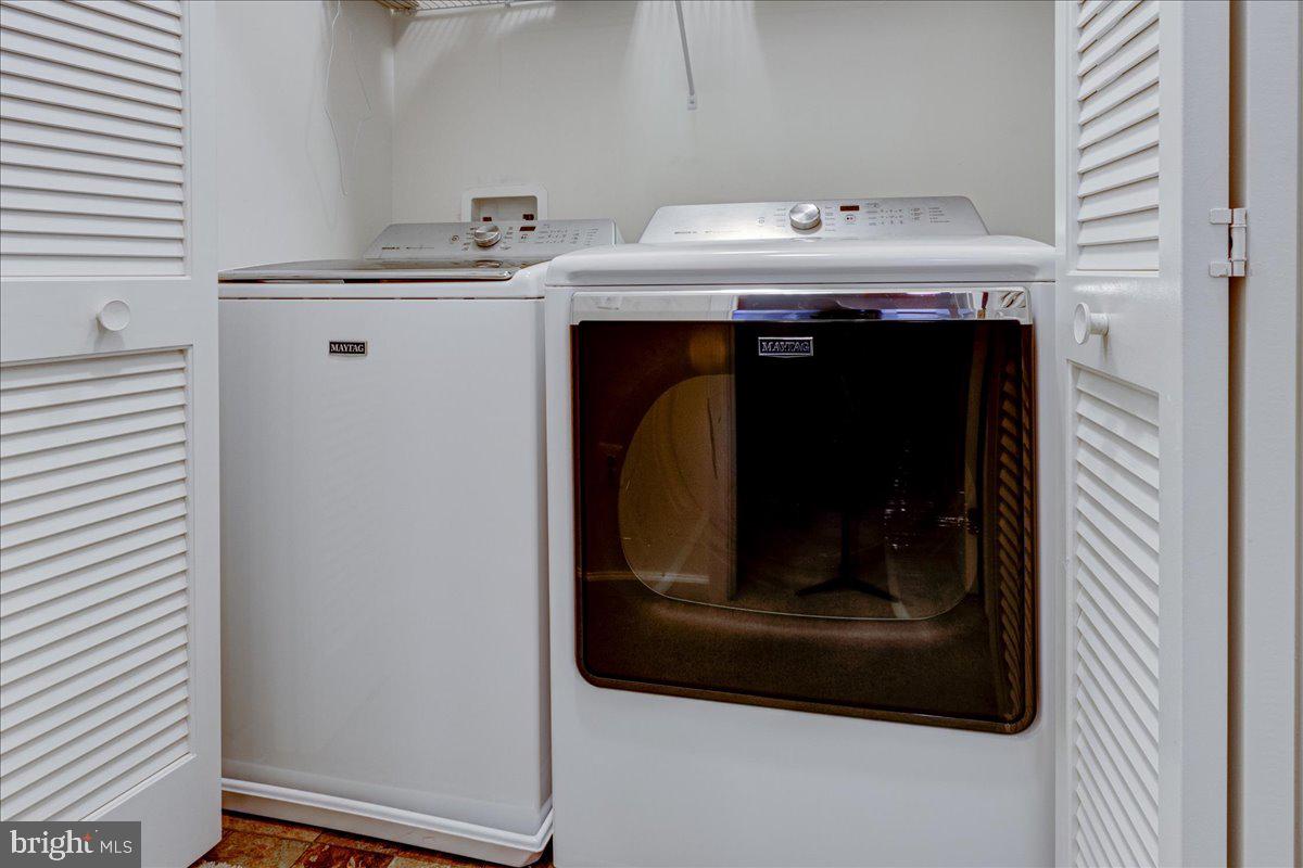 CREEKSIDE VILLAGE AT TANYARD SPRINGS - Residential