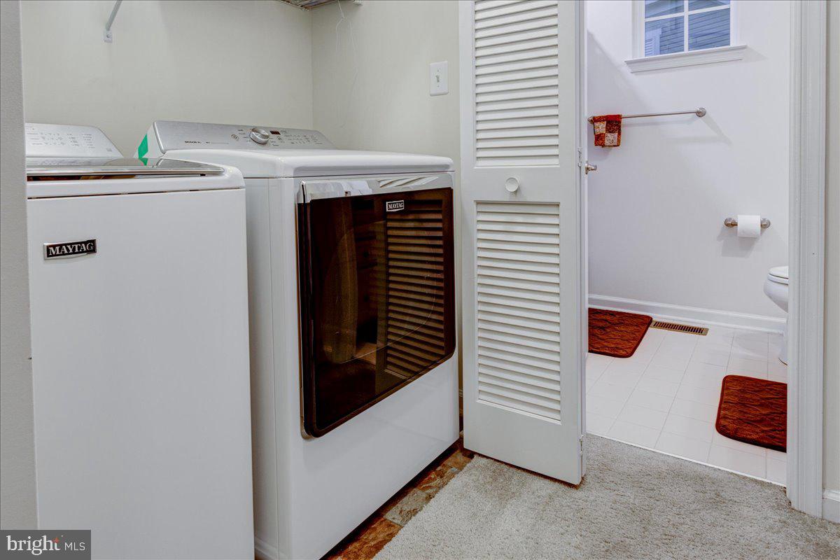 CREEKSIDE VILLAGE AT TANYARD SPRINGS - Residential