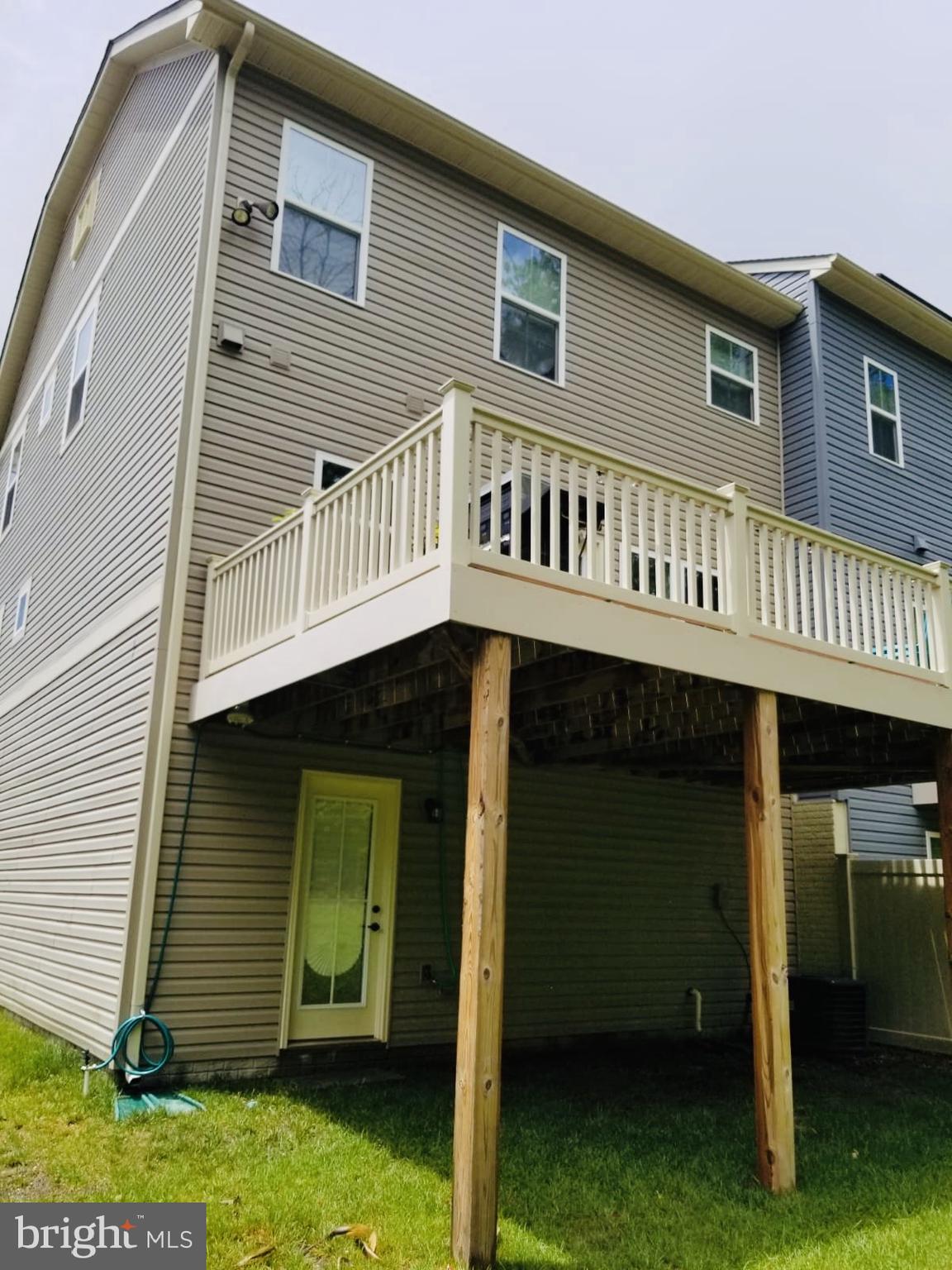 CREEKSIDE VILLAGE AT TANYARD SPRINGS - Residential