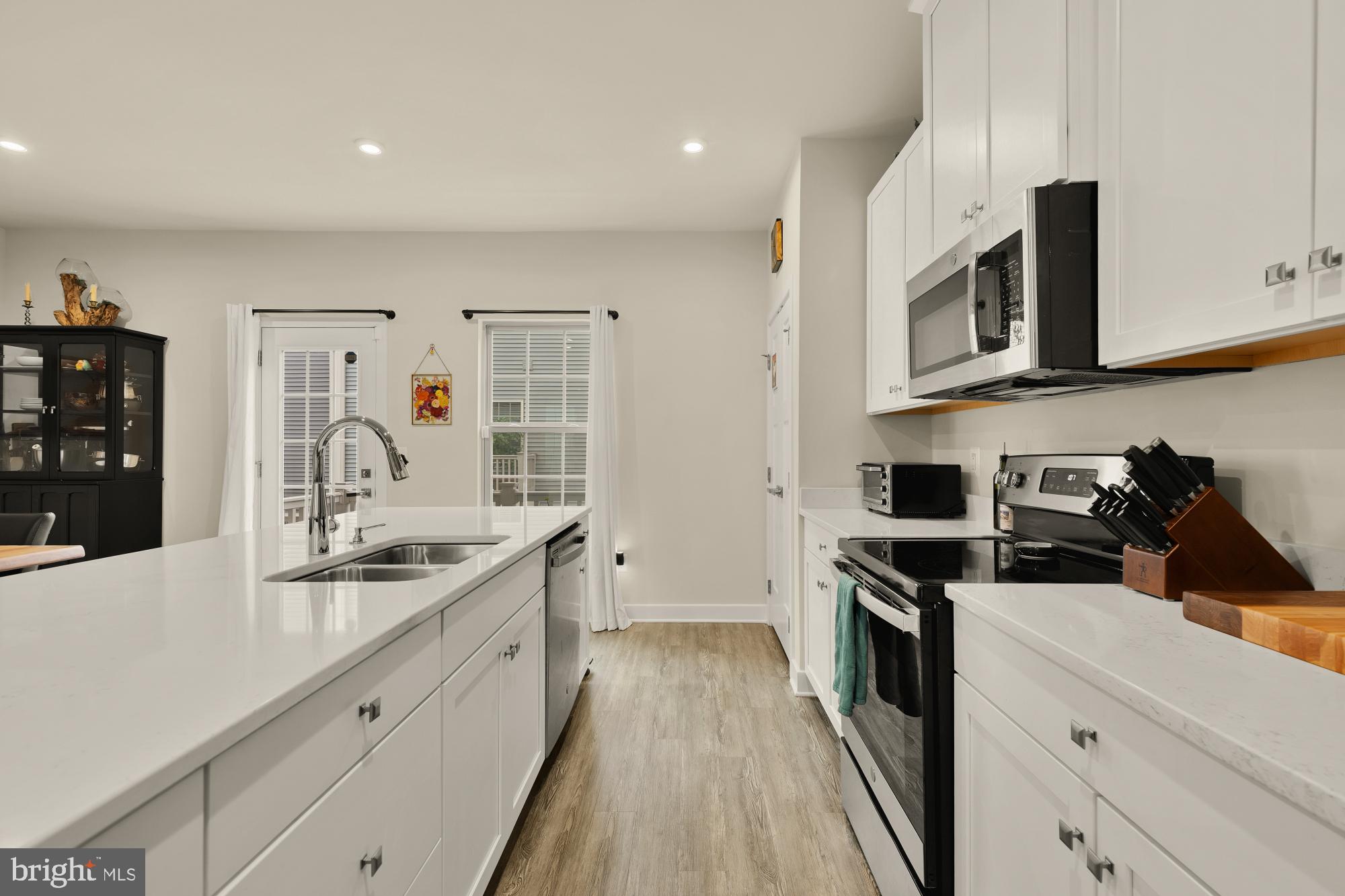 HERITAGE VILLAGE - Residential
