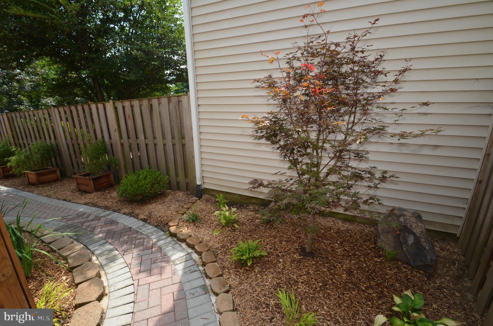 KINGSTOWNE - Residential Lease