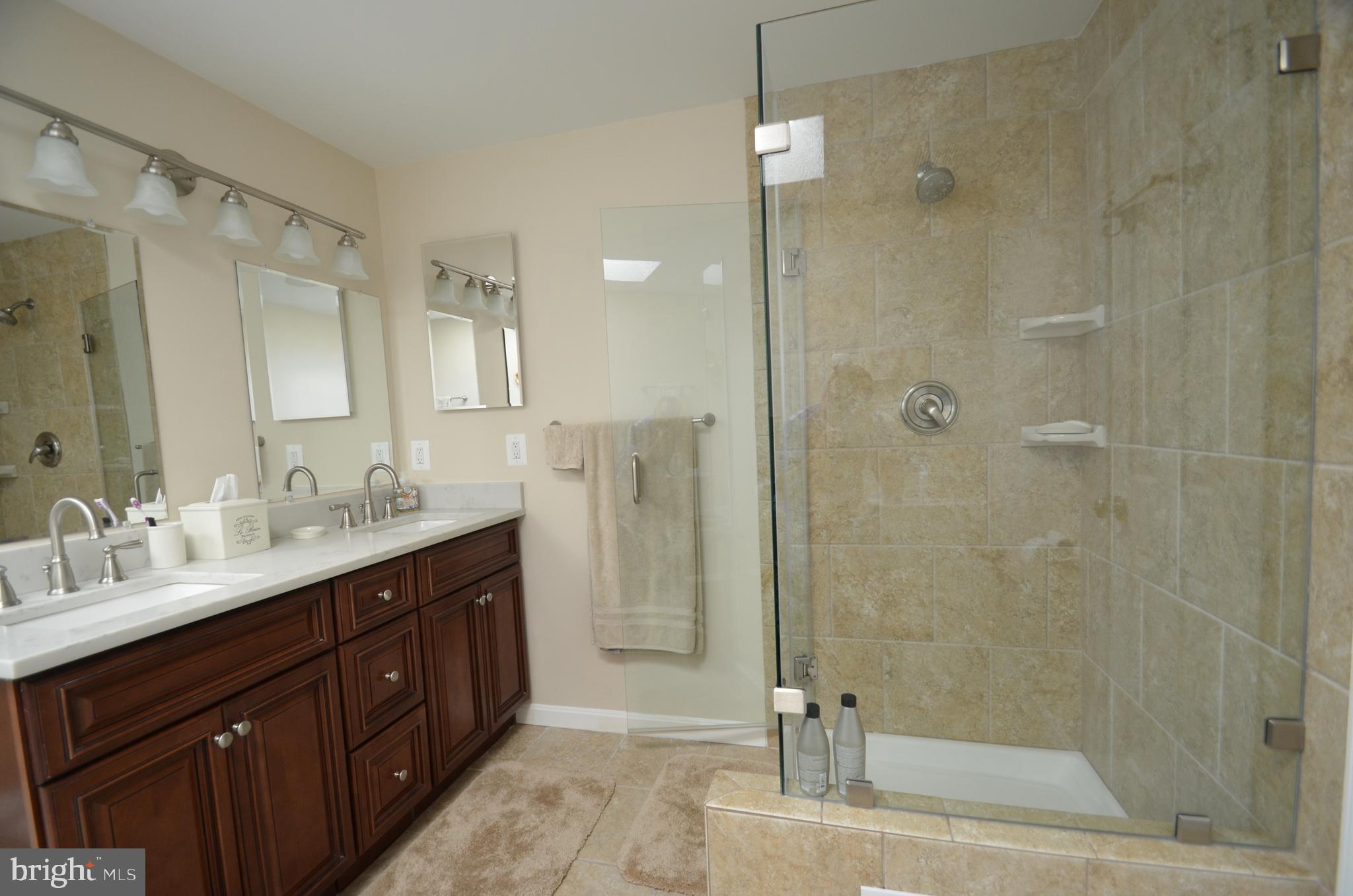 KINGSTOWNE - Residential Lease