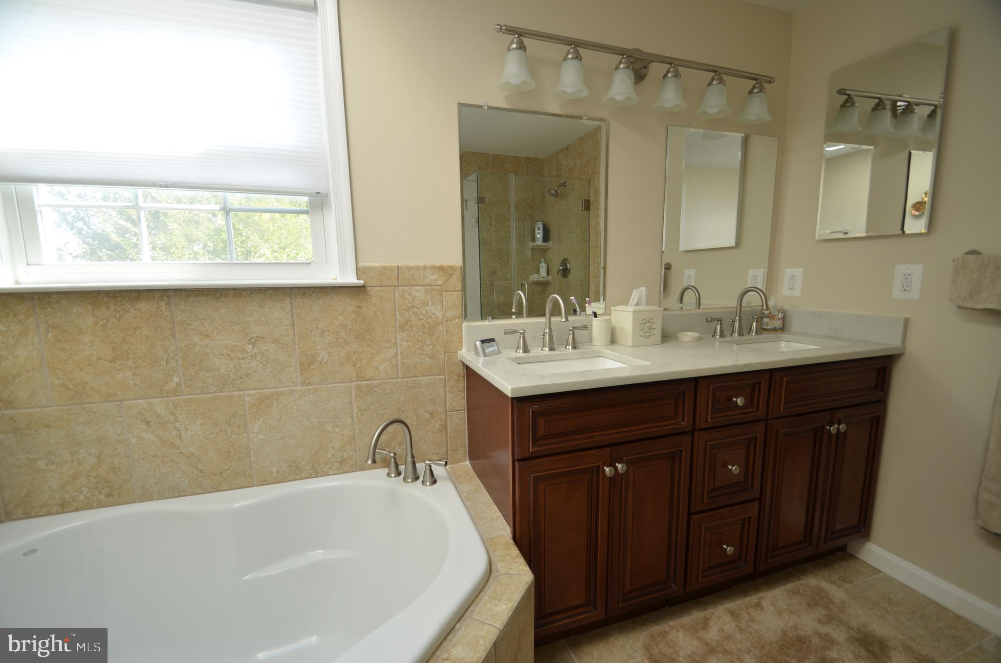 KINGSTOWNE - Residential Lease