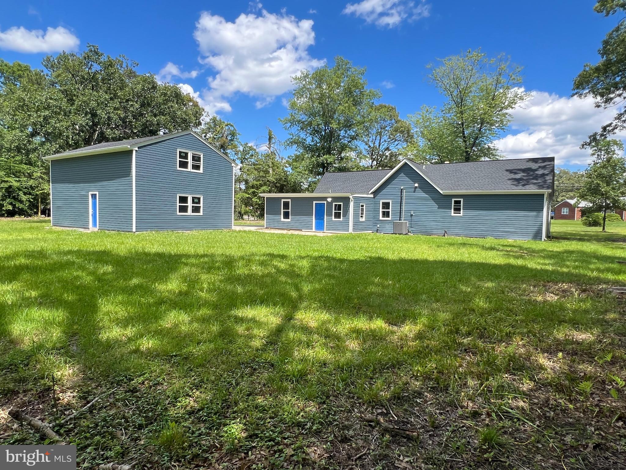 701 FARMINGTON ROAD W