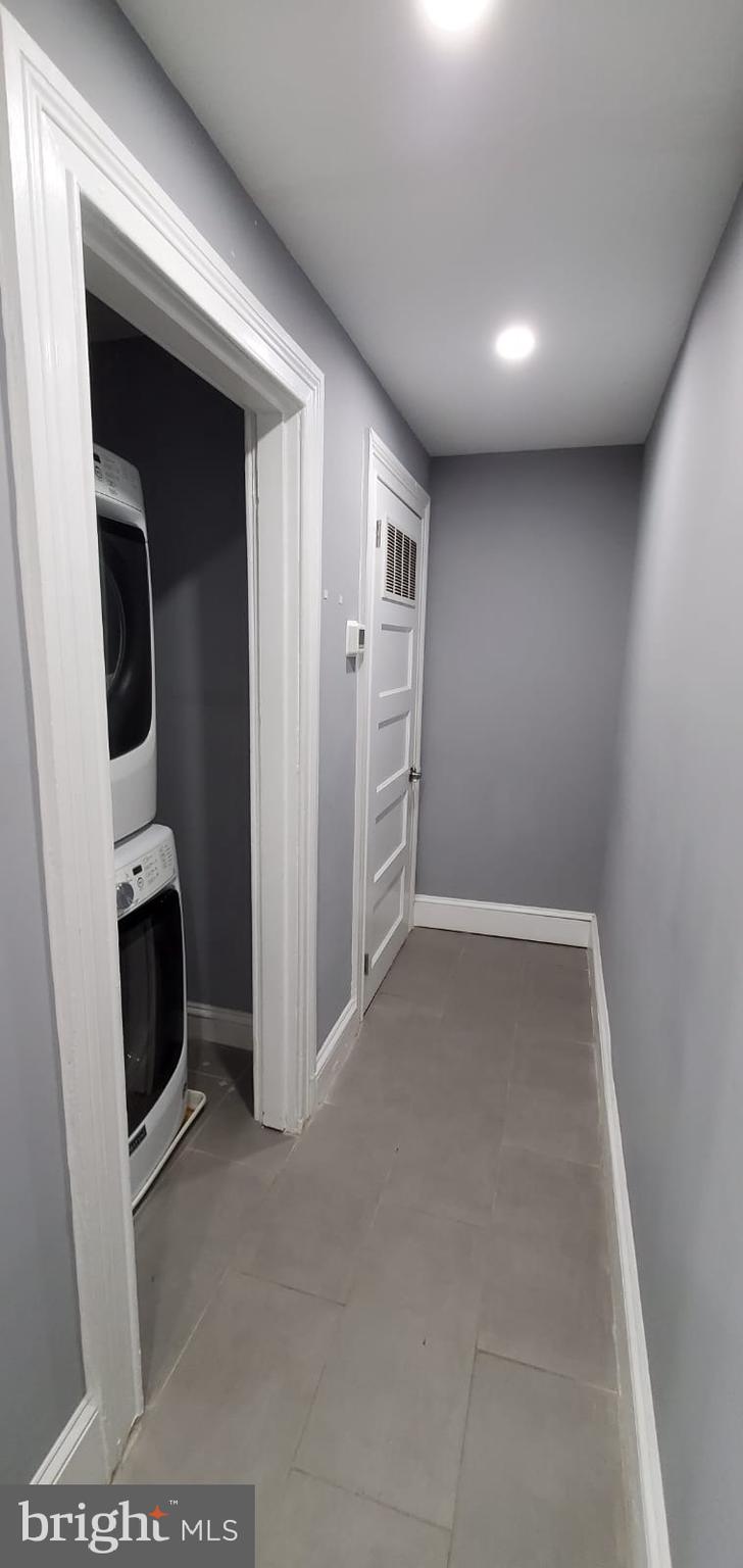 WASHINGTON VILLAGE - Residential Lease
