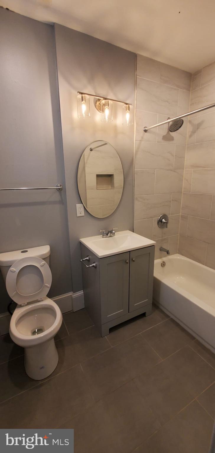 WASHINGTON VILLAGE - Residential Lease