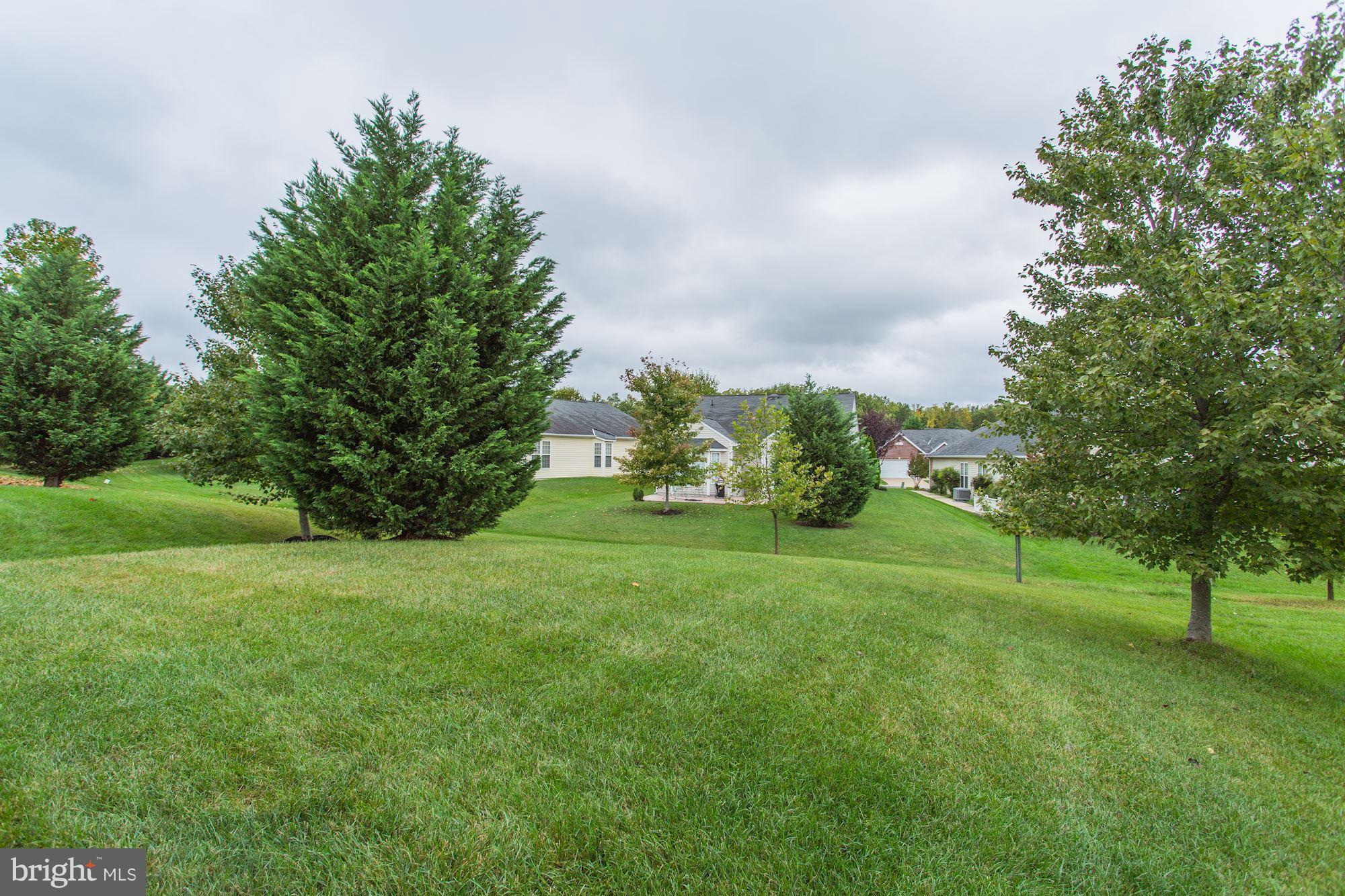 FOUR SEASONS - Residential