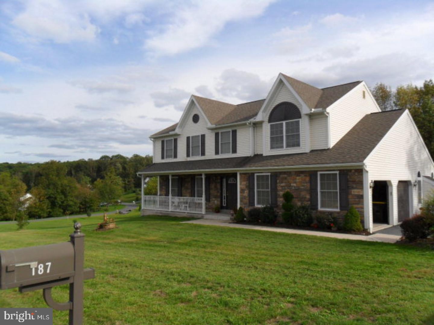 CROWN POINTE - Residential