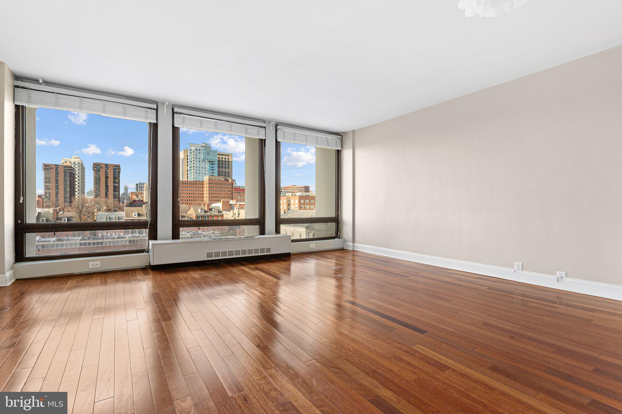 210 LOCUST STREET 6FW