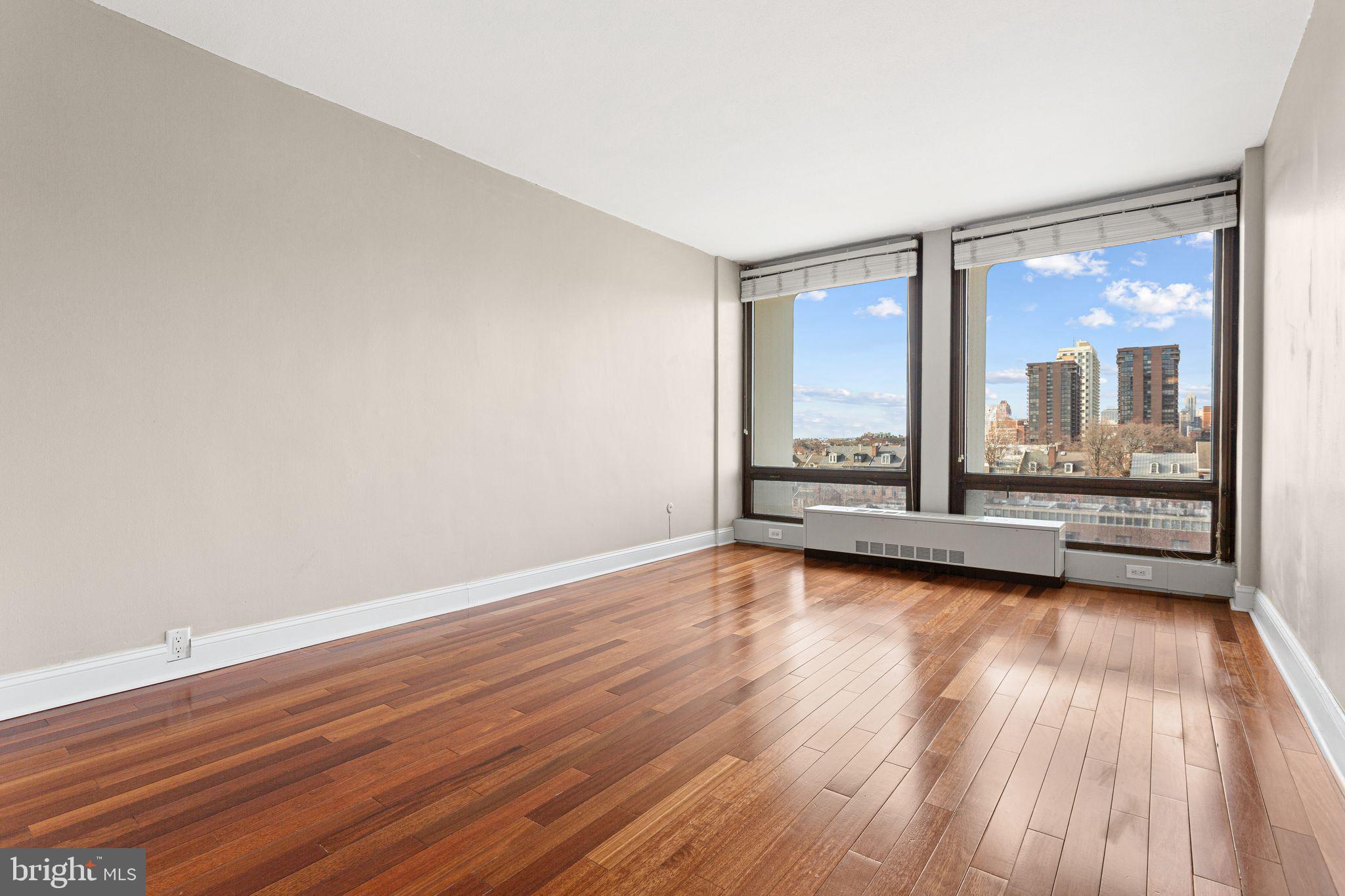 210 LOCUST STREET 6FW