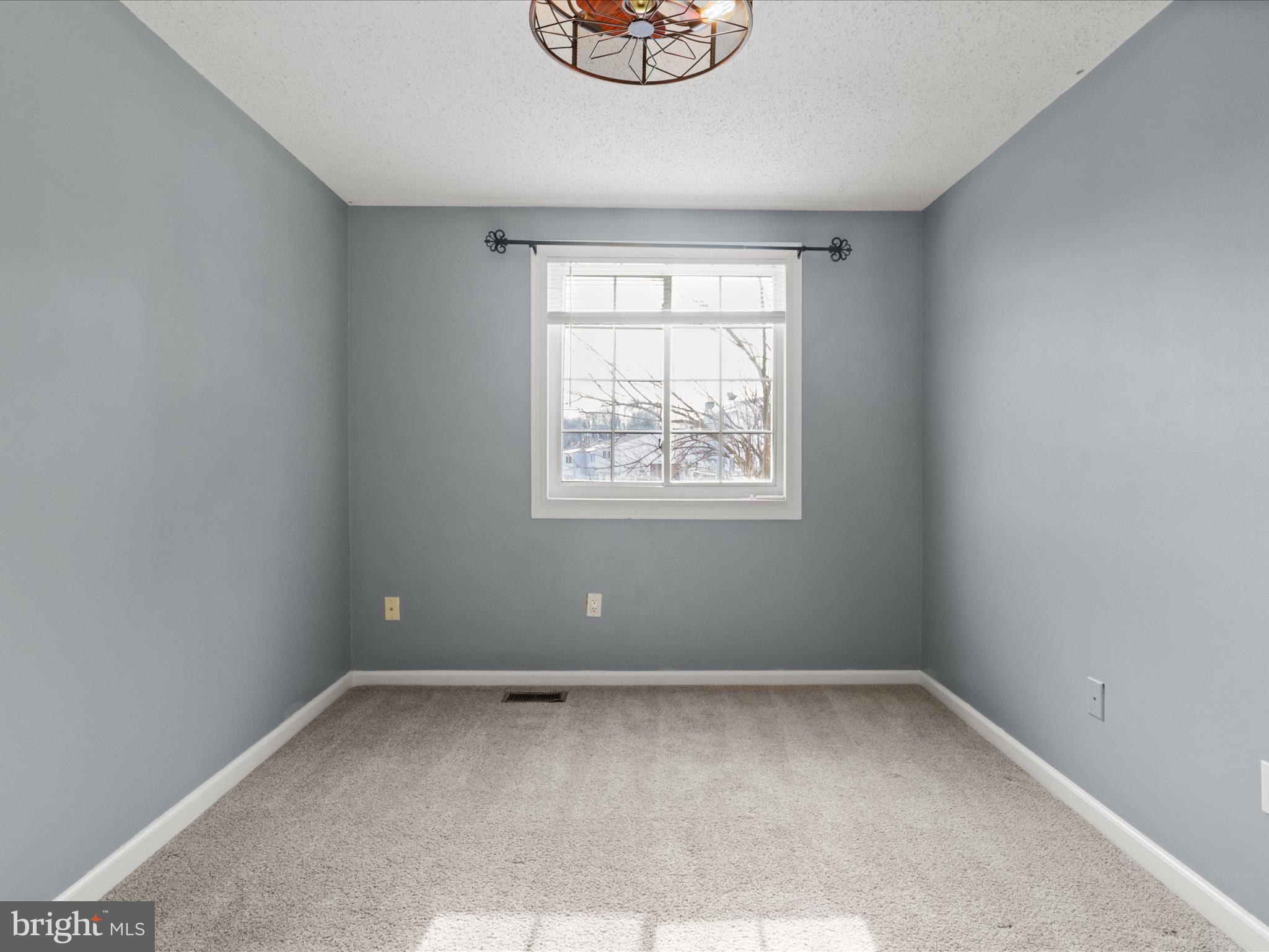 ROLLINGWOOD VILLAGE - Residential Lease