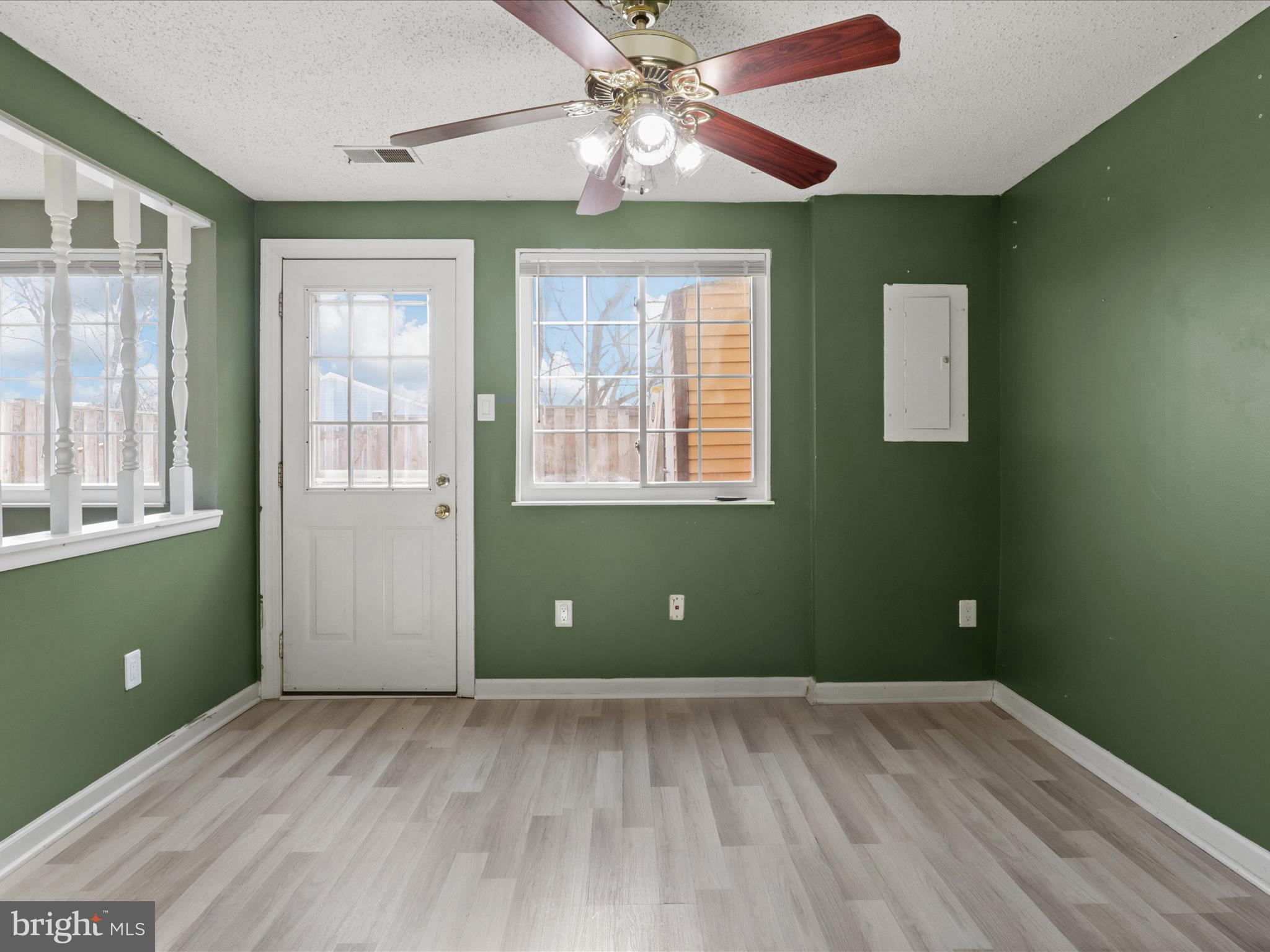 ROLLINGWOOD VILLAGE - Residential Lease