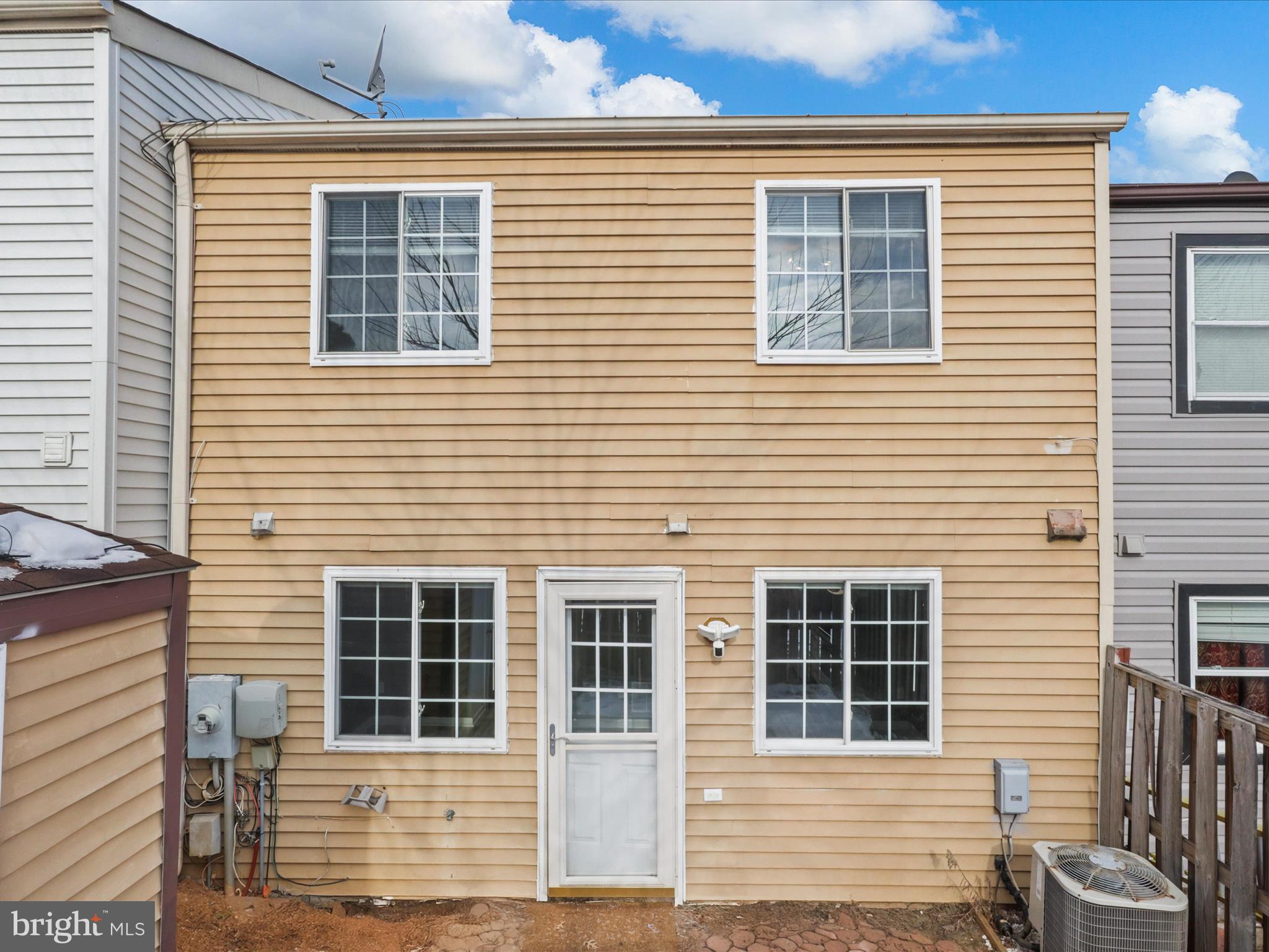 ROLLINGWOOD VILLAGE - Residential Lease