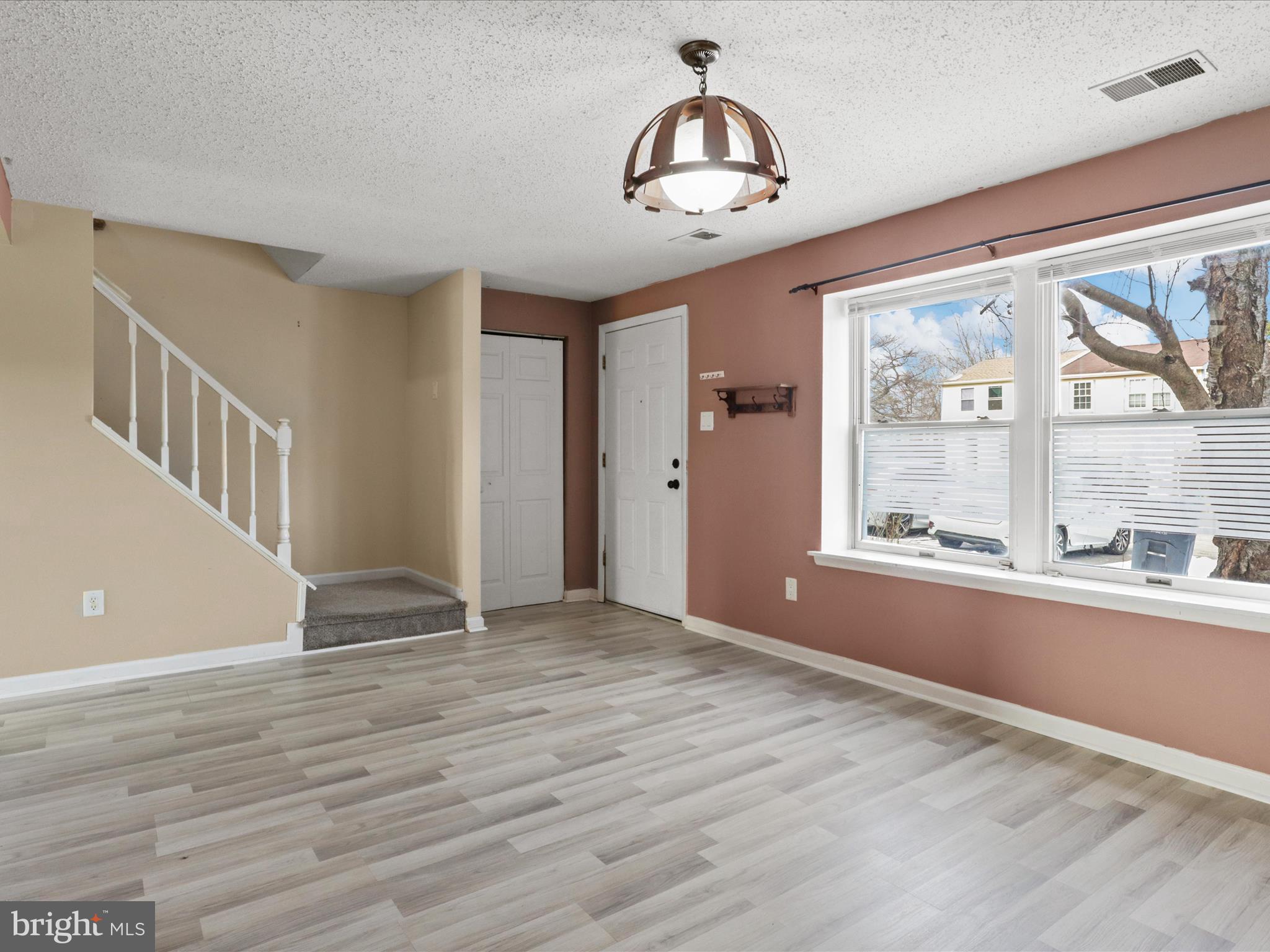 ROLLINGWOOD VILLAGE - Residential Lease