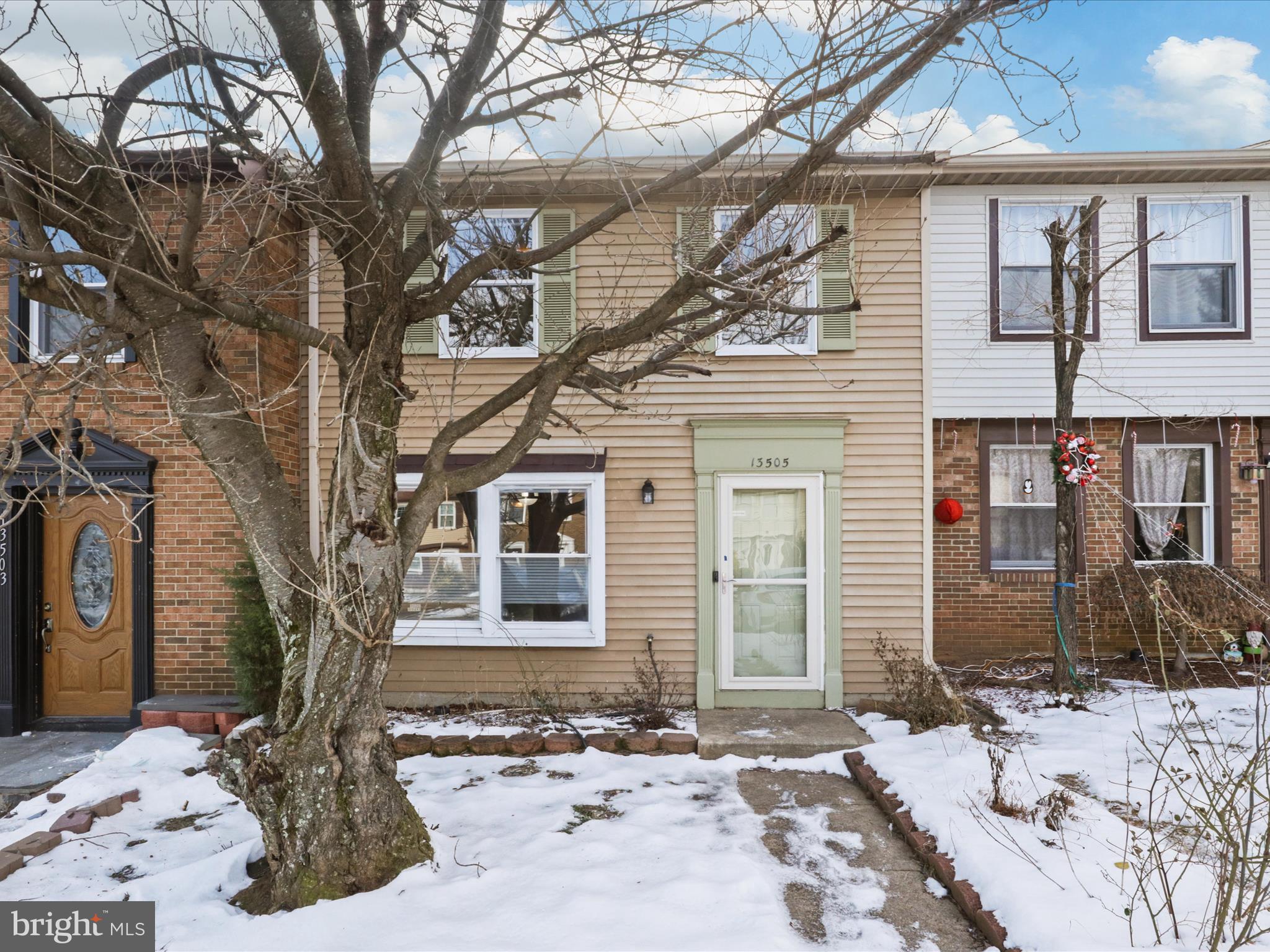 ROLLINGWOOD VILLAGE - Residential Lease